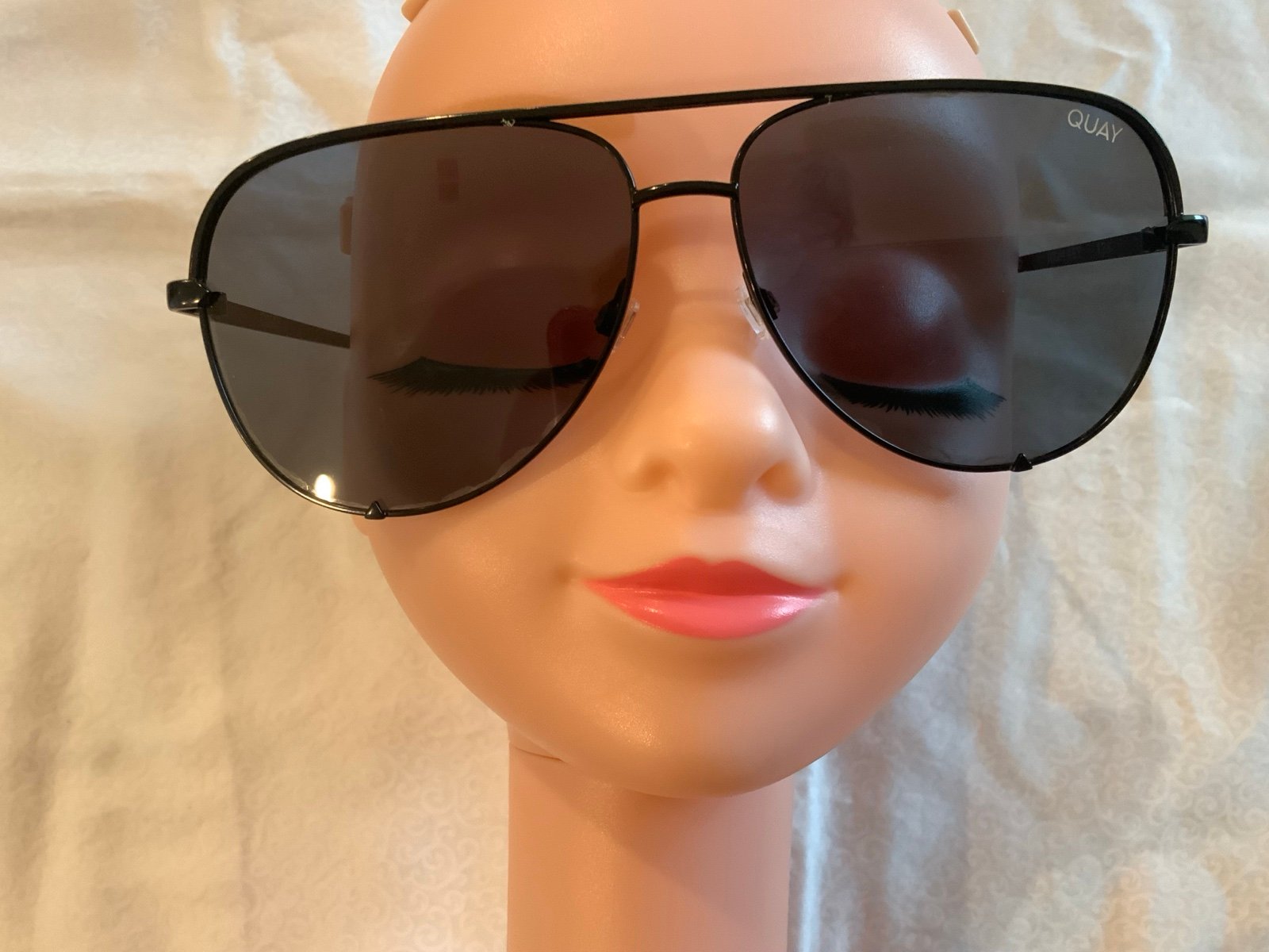 Quay High Key 126 Sunglasses Polarized Lens Cat 3 SMALL SPOTS ON LENSES 2