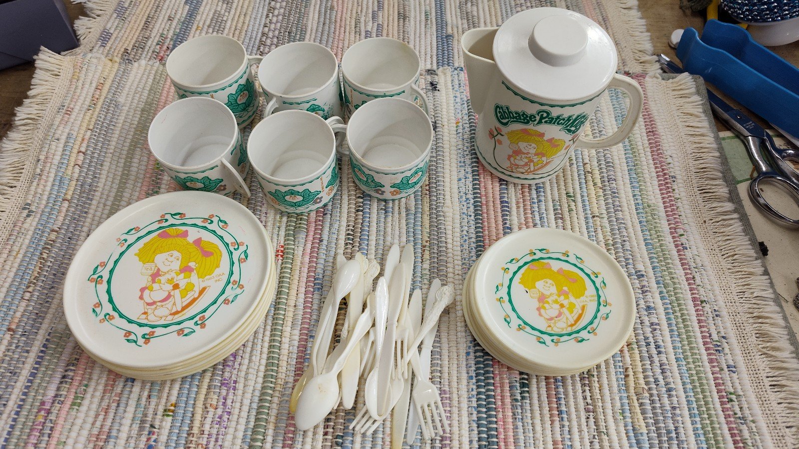 VINTAGE 1983 Cabbage Patch Kids Tea Set (35pc's)