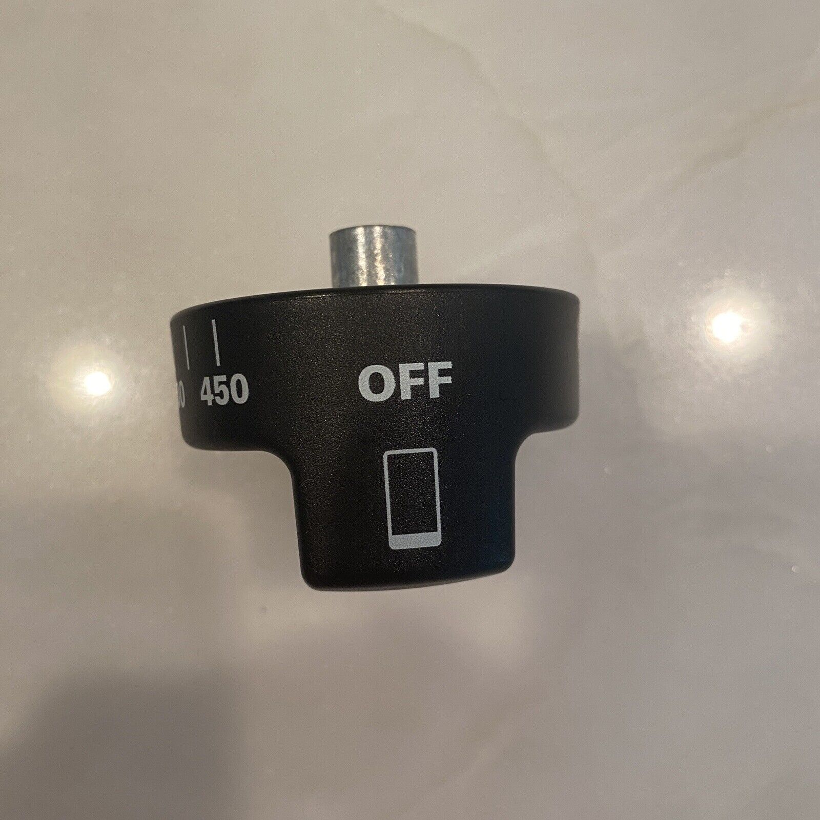 Authentic Wolf Range Stovetop Black Knob KIP5J42 Replacement Part Temp Dial