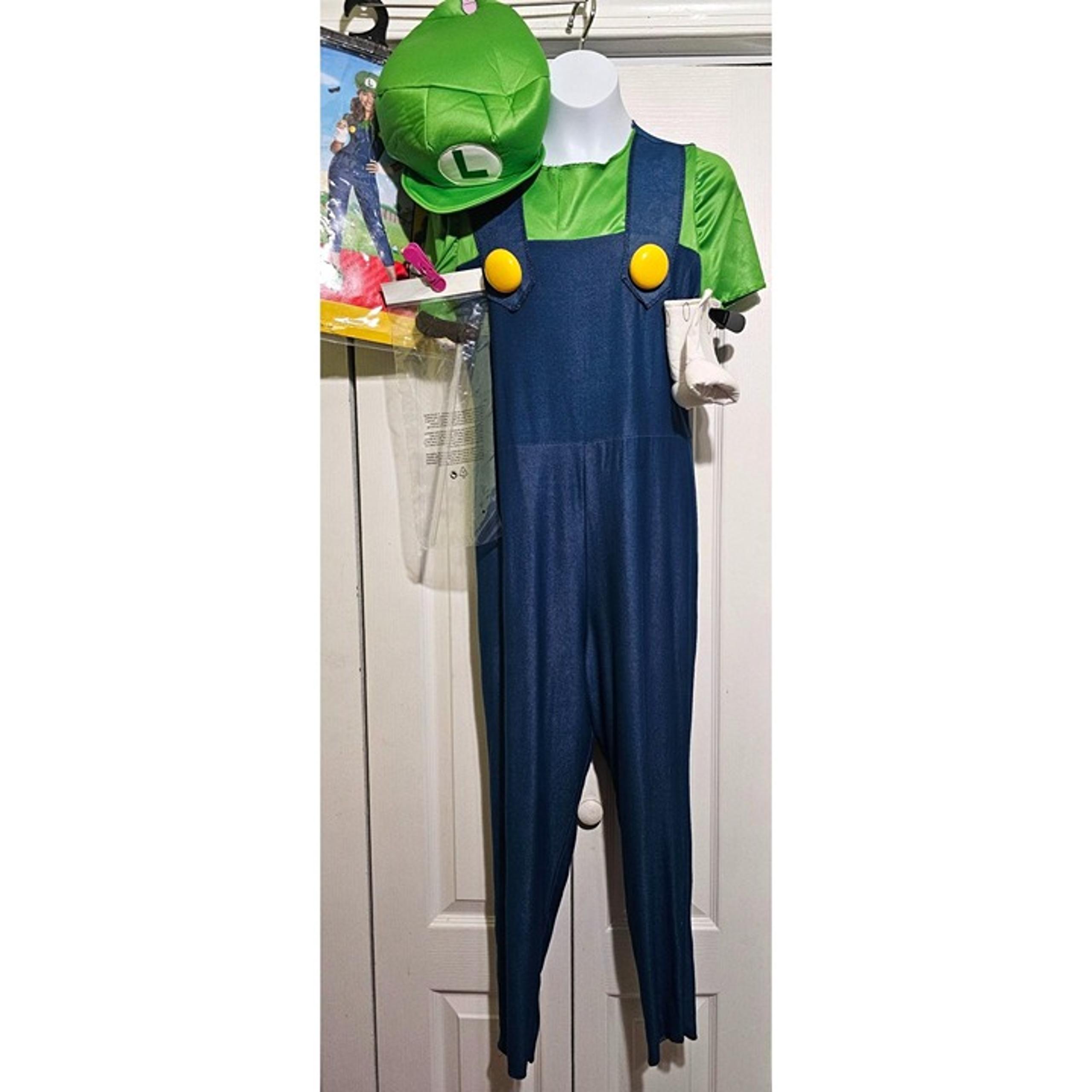 Luigi Girls Costume XL Mario Nintendo Halloween with Mustache Stick Hat Gloves