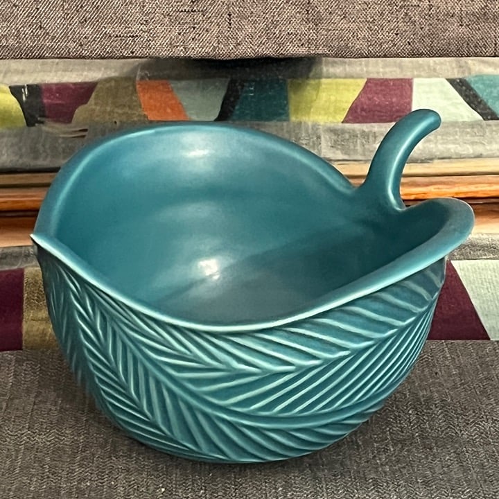 Jonathan Adler Leaf TEAL blue Large Stoneware Bowl Signed Pottery Art Fall SMALL