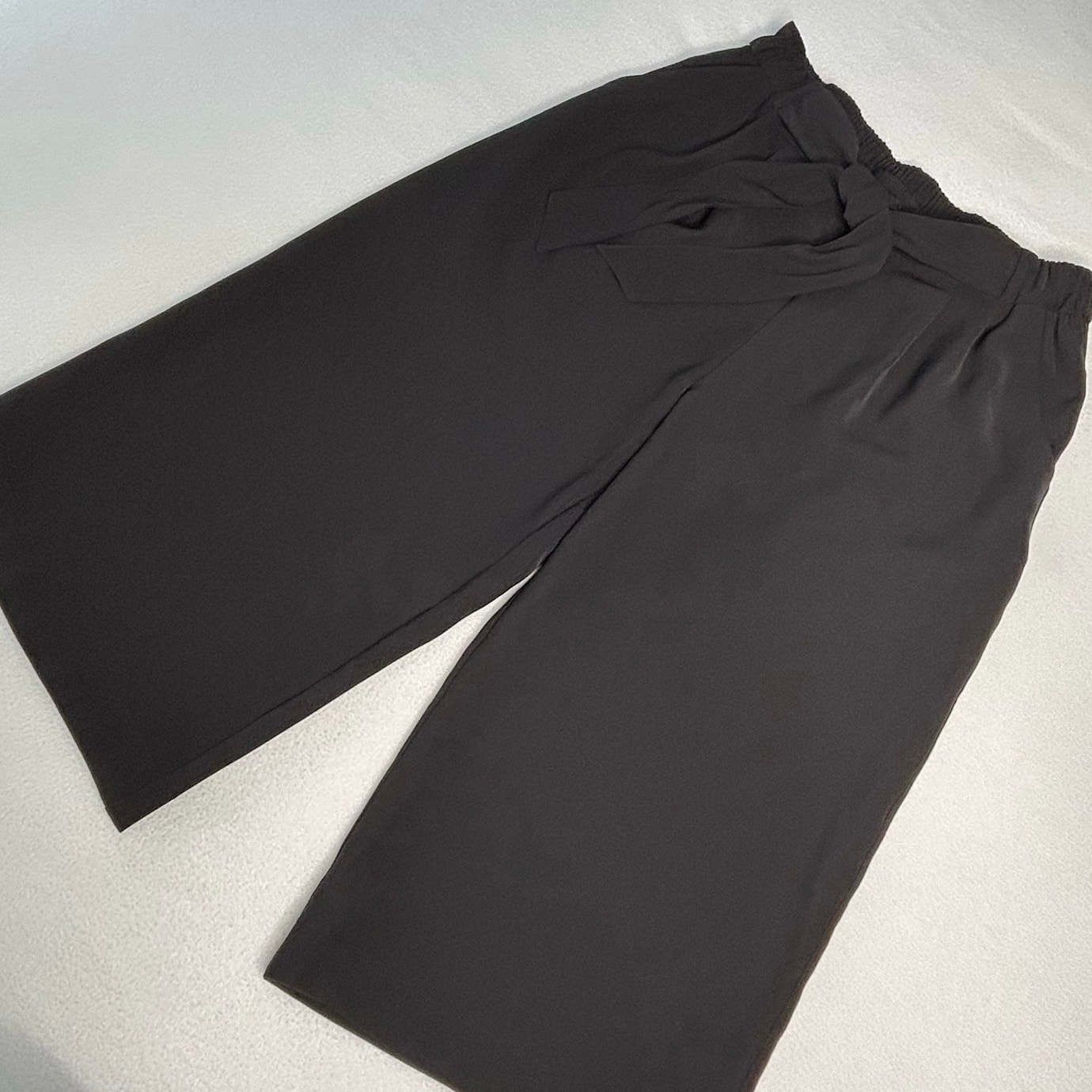 Lululemon Women's Size 12 Noir Crop Black