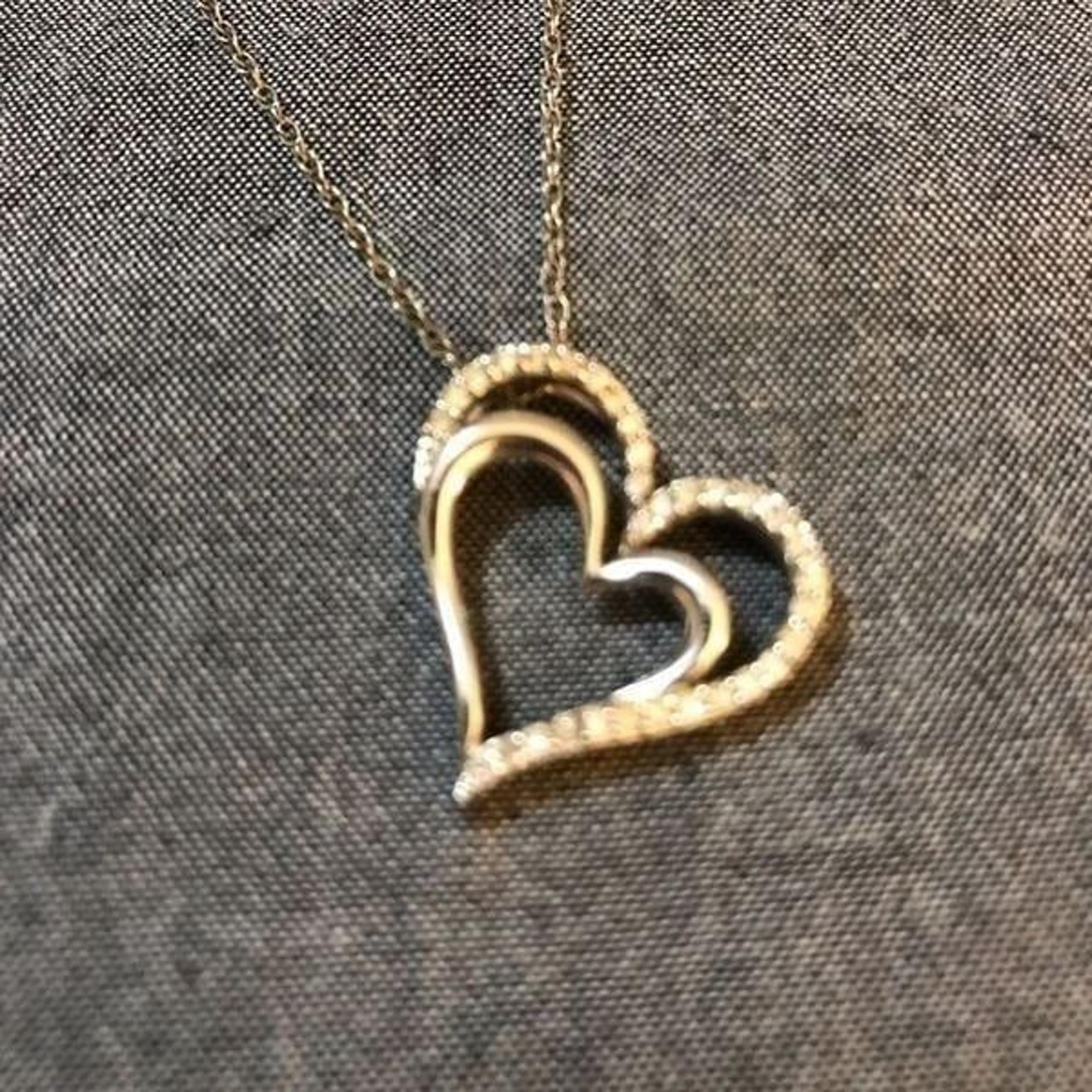 Diamond heart pendant