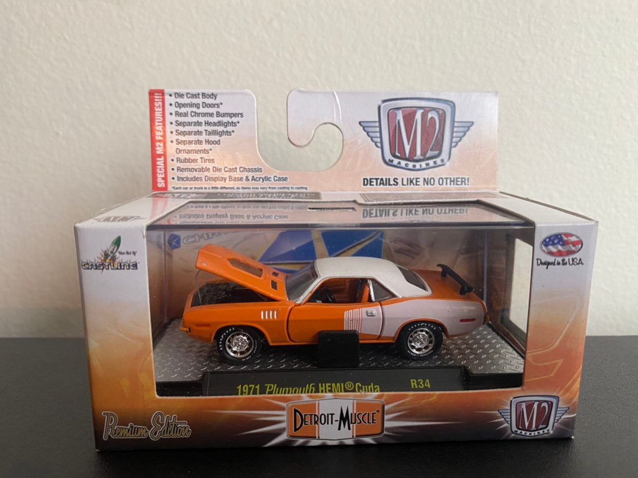 PLYMOUTH HEMI CUDA 1971 Voodoo Lunati m2 1:64 Neuf dans sa boîte NEUF PLYMOUTH HEMI CUDA 1971 Voodoo Lunati m2 1:64 Neuf dans sa boîte NEUF