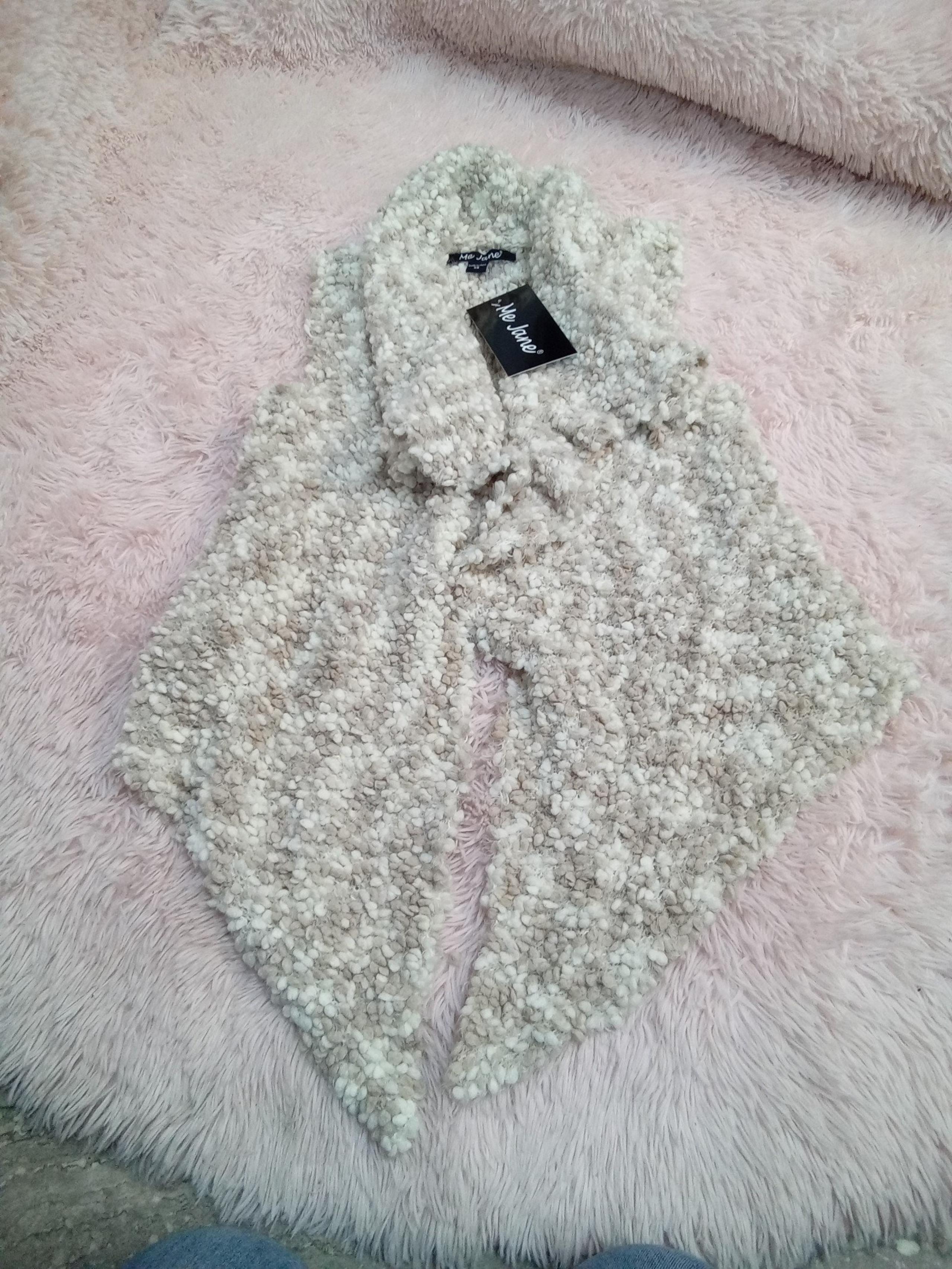 Me Jane Frenchy Popcorn Knit Vest Beige Nwt Size XS