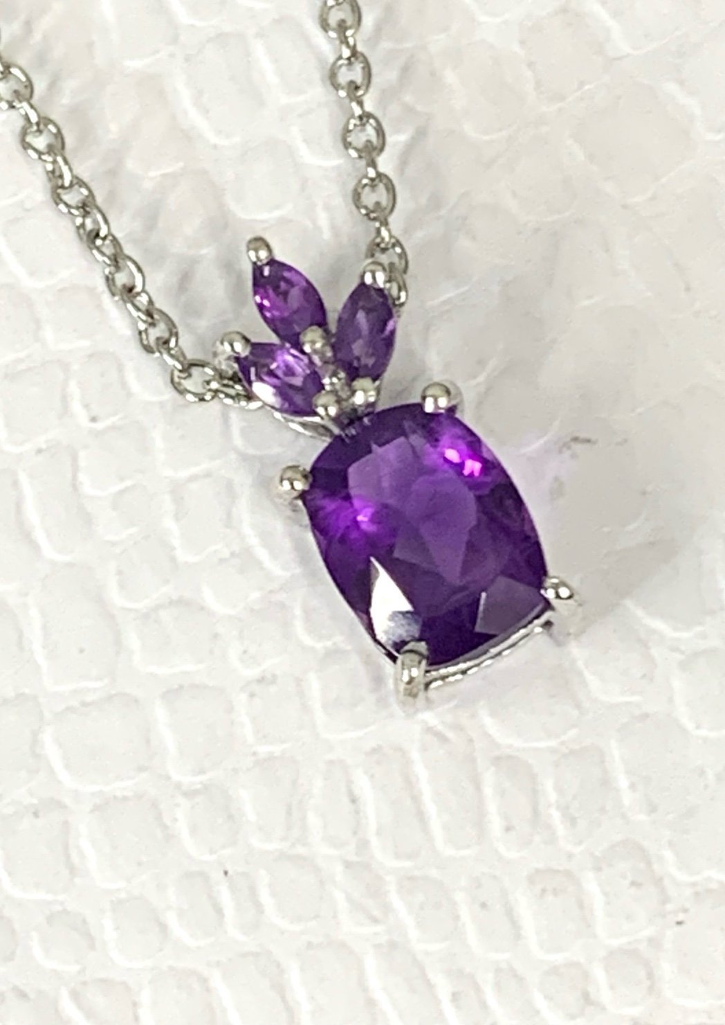 Signed STS Sterling Silver 925 Purple Amethyst Pendant