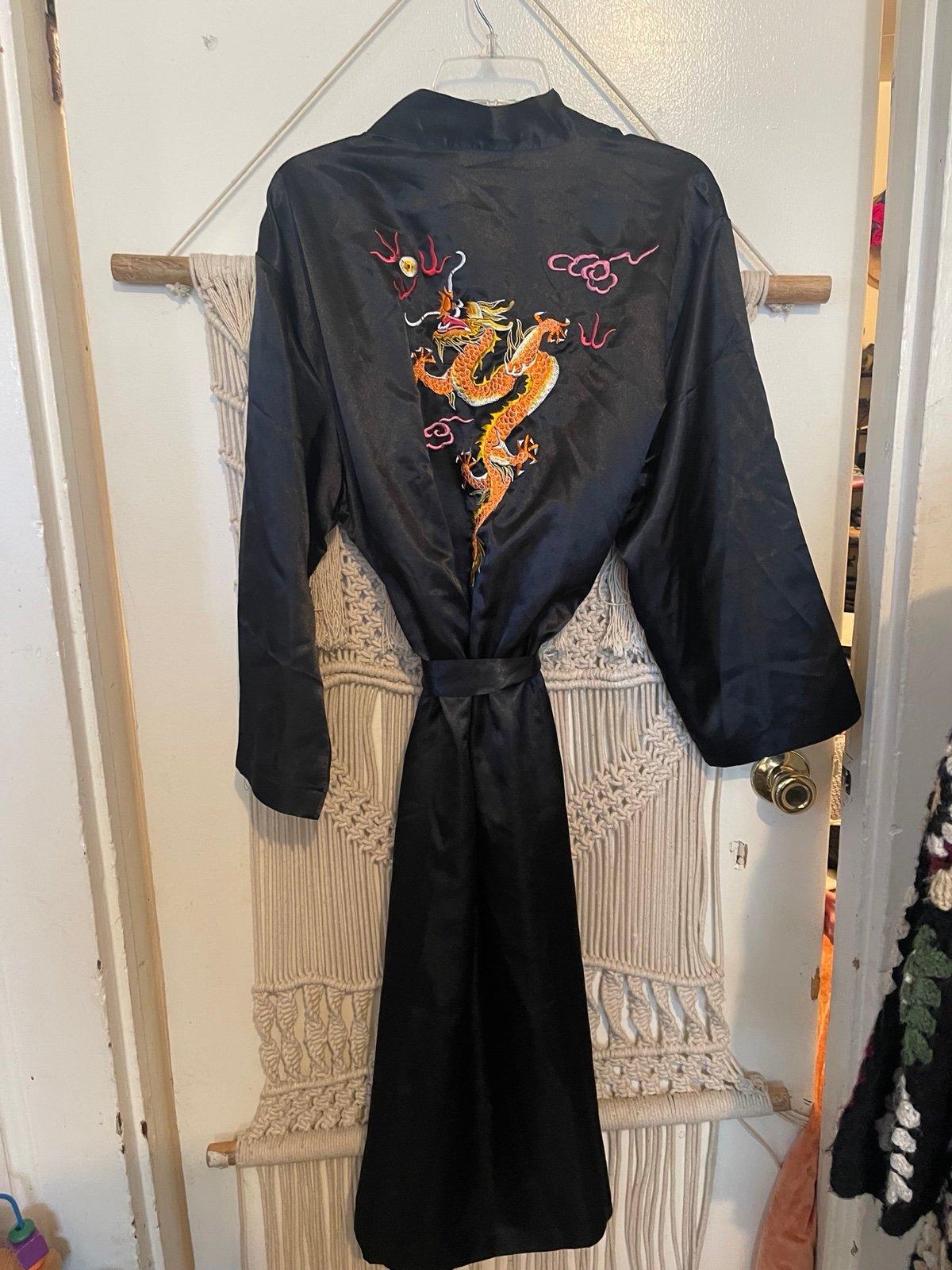 Vintage Robe medium dragon Black Long Silky Floral Embroidered Bloomingdales
