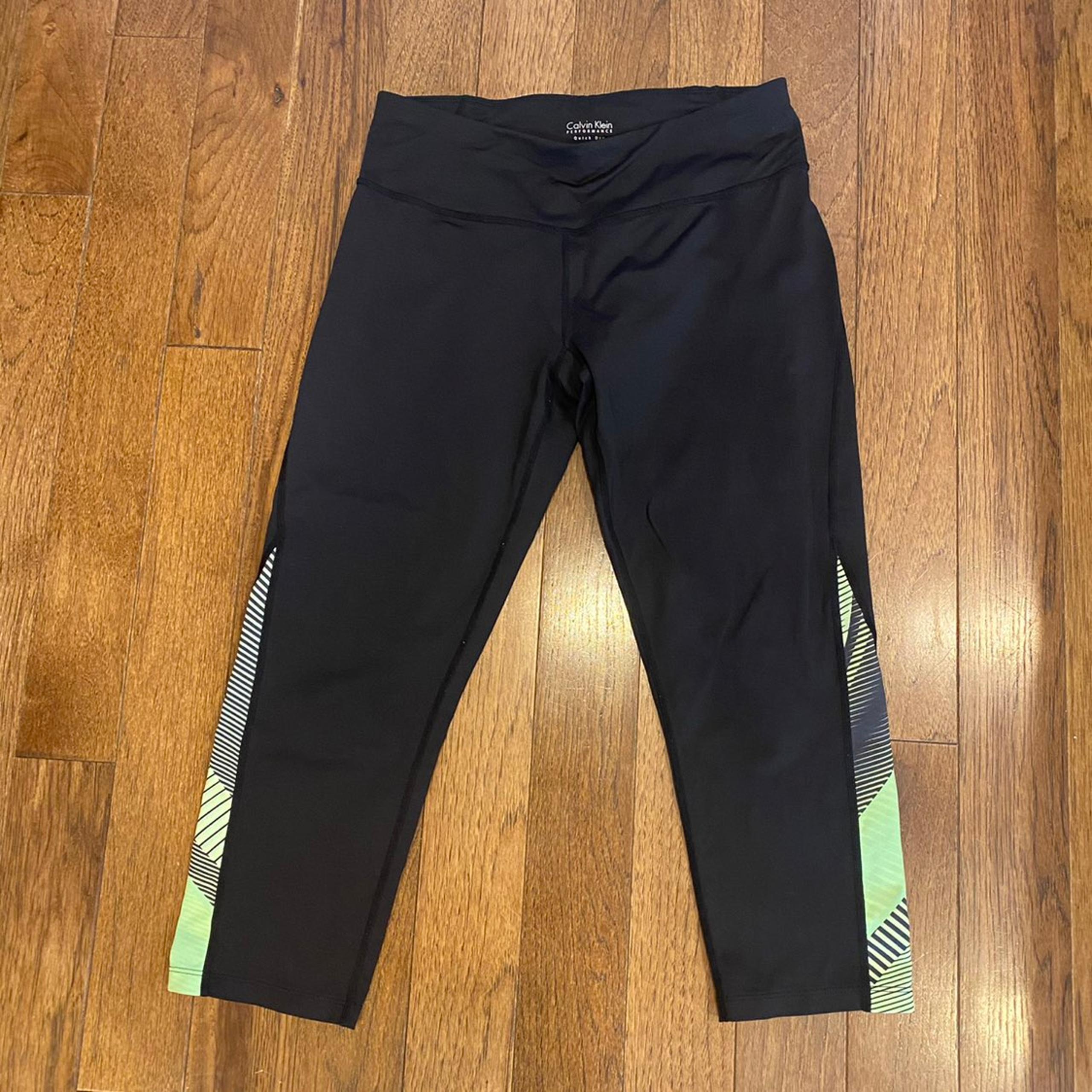 CALVIN KLEIN BLACK W GREEN CROP LEGGING