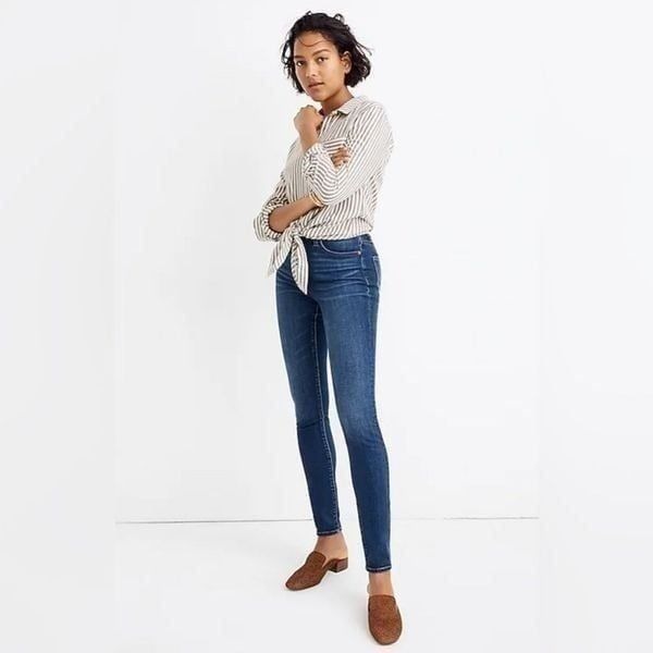 Madewell Curvy High-Rise Skinny Jeans in Hayes Wash 27