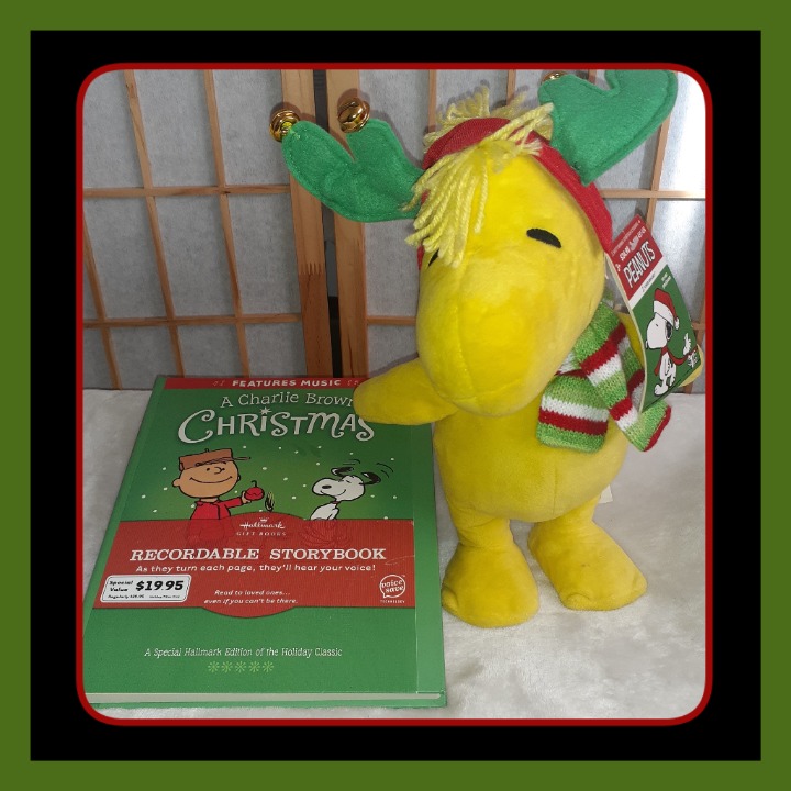 NEW! PEANUTS SIDE STEPPING WOODSTOCK MUSIC & A CHARLIE BROWN CHRISTMAS HALLMARK