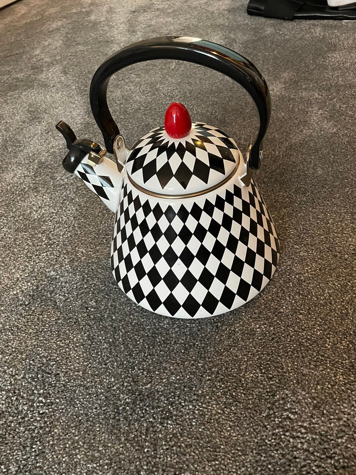 Tea pot