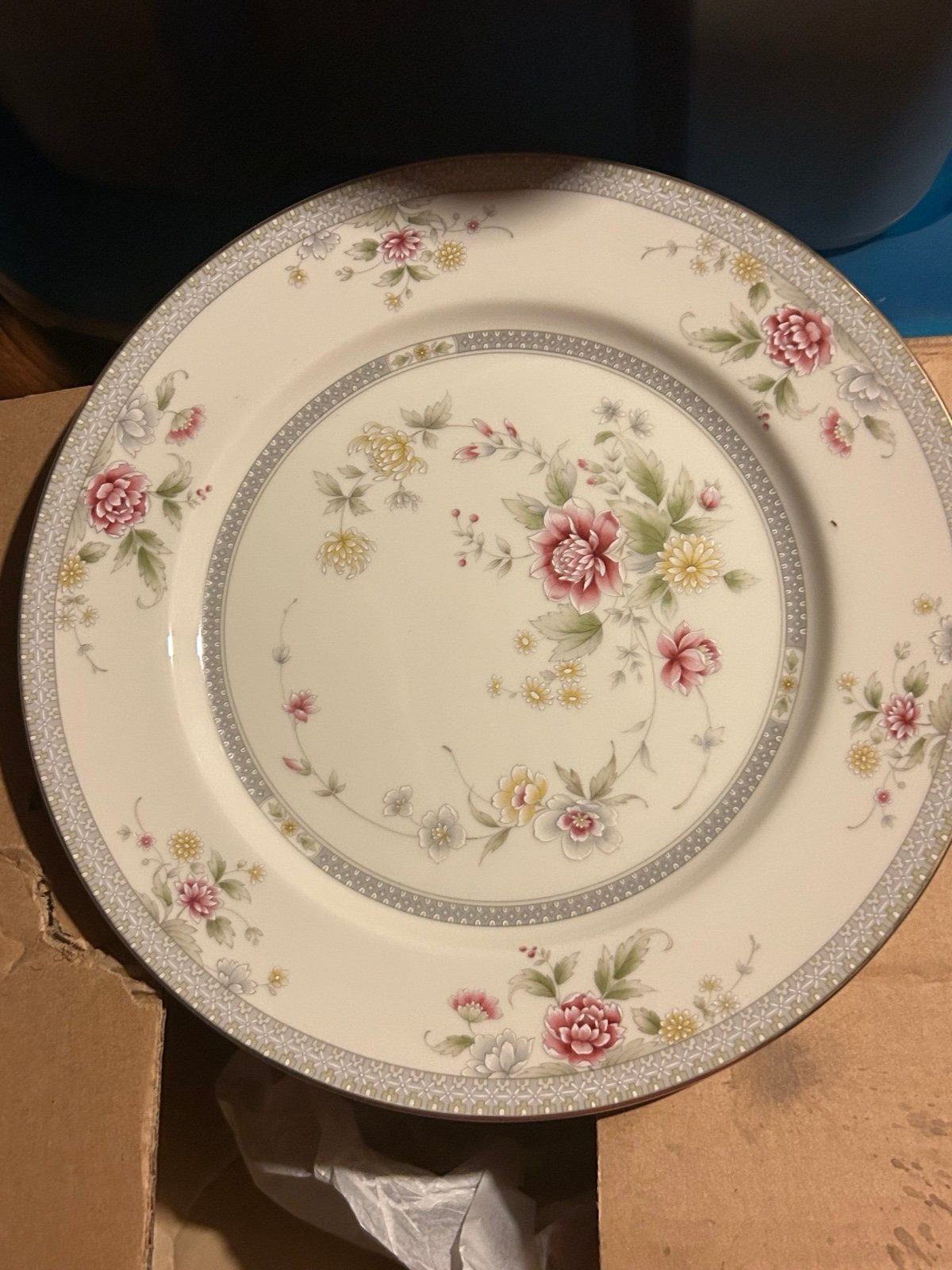 MIKASA® Garden Harvest model CAC29 Grande Ivory collection