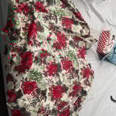 Hell Bunny Christmas Skirt, sixe XL, extra button still on skirt!