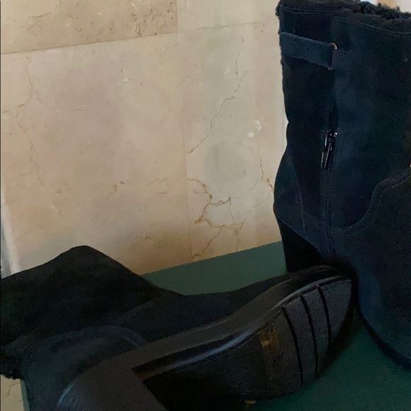 Clark’s Suede Boots Black New wBox on sale $178