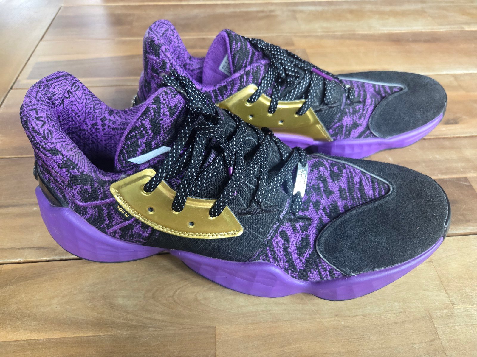 ADIDAS HARDEN VOL4 STAR WARS LIGHTSABER SZ 14 MENS SHOES BLACK AND PURPLE