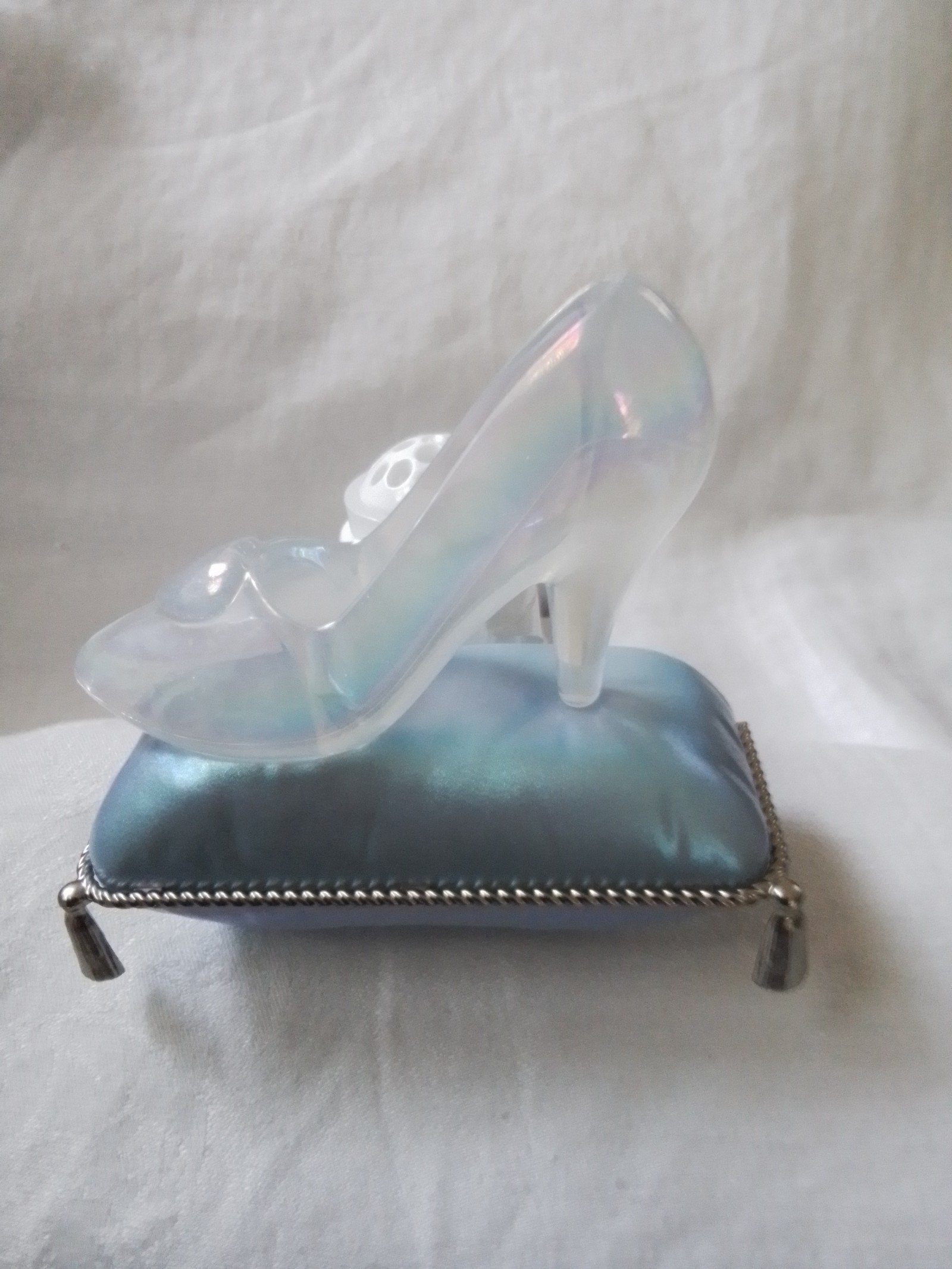 Bath and Body Works Cinderella Slipper Wallflower Plug NWT