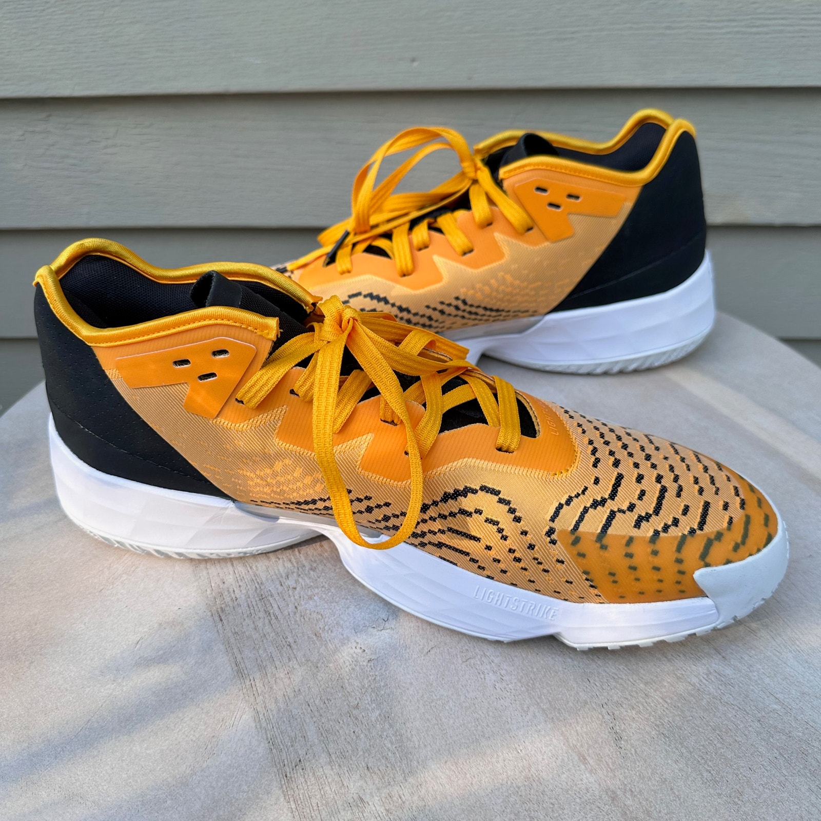 Adidas D.O.N. ISSUE #4 Donovan Mitchell Men Size 12 HQ6212 Orange Gold Black New