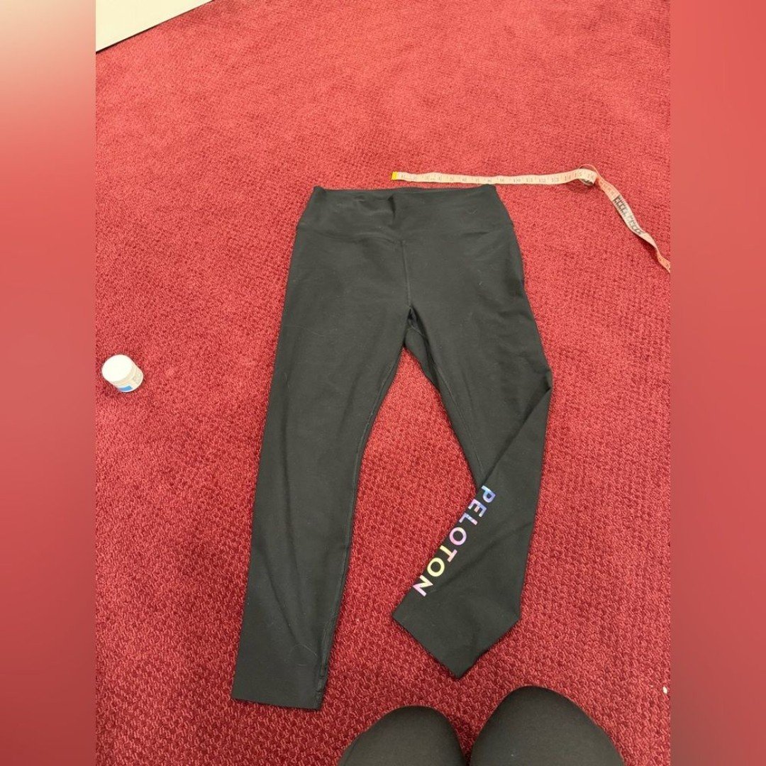Peloton 1X EUC Black Spirit Cadent Peloton leggings size 1X
