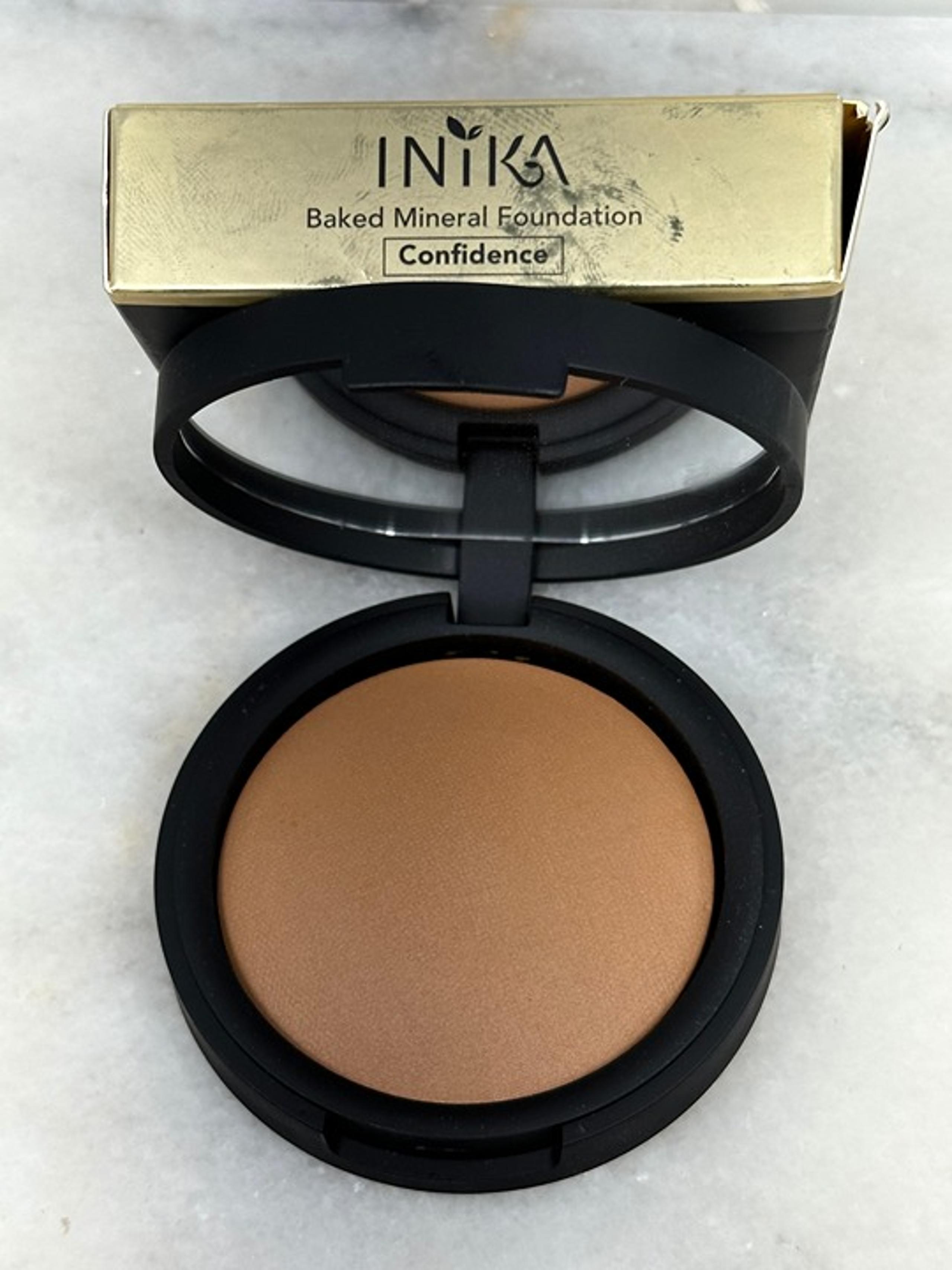 INIKA - Natural Baked Mineral Foundation | Vegan, Non-Toxic Beauty (Confidence)