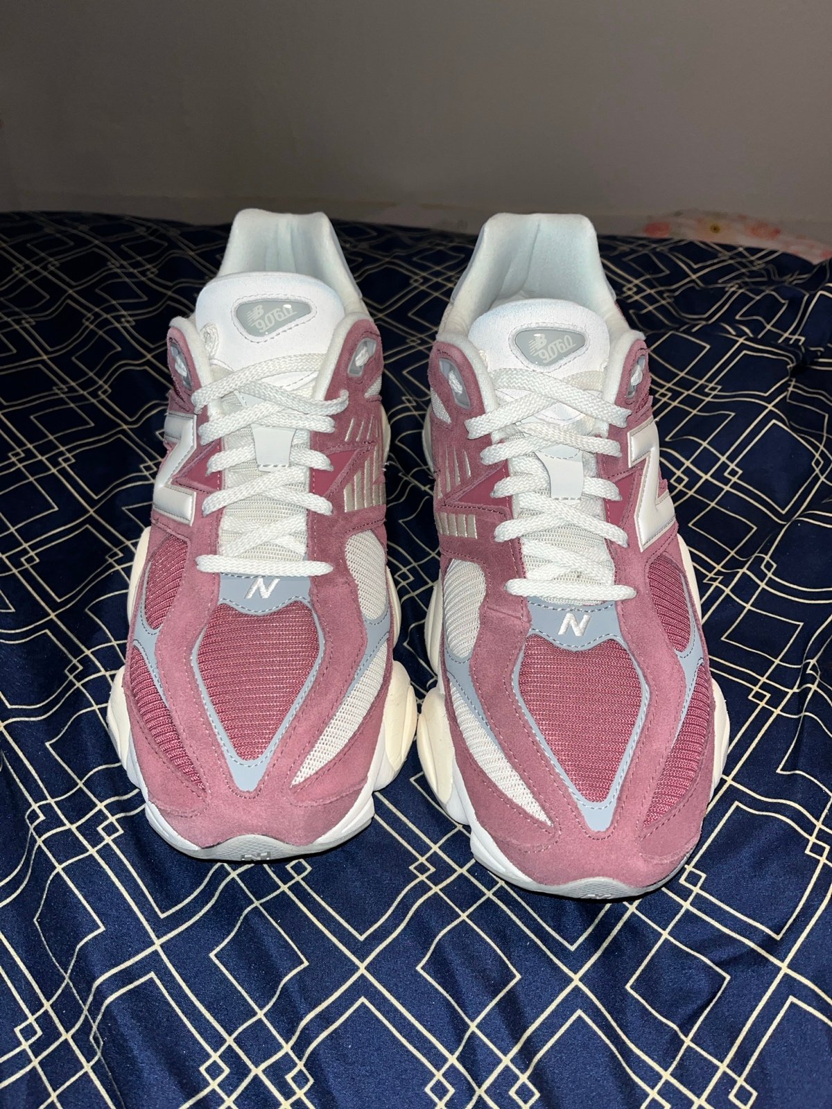 New Balance ‘ WASHED BURGUNDY ‘ 9060