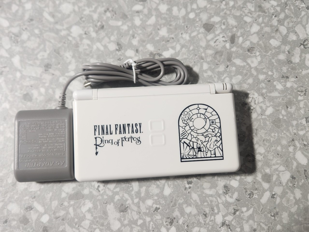 Nintendo DS Lite Final Fantasy XII Limited Edition System +