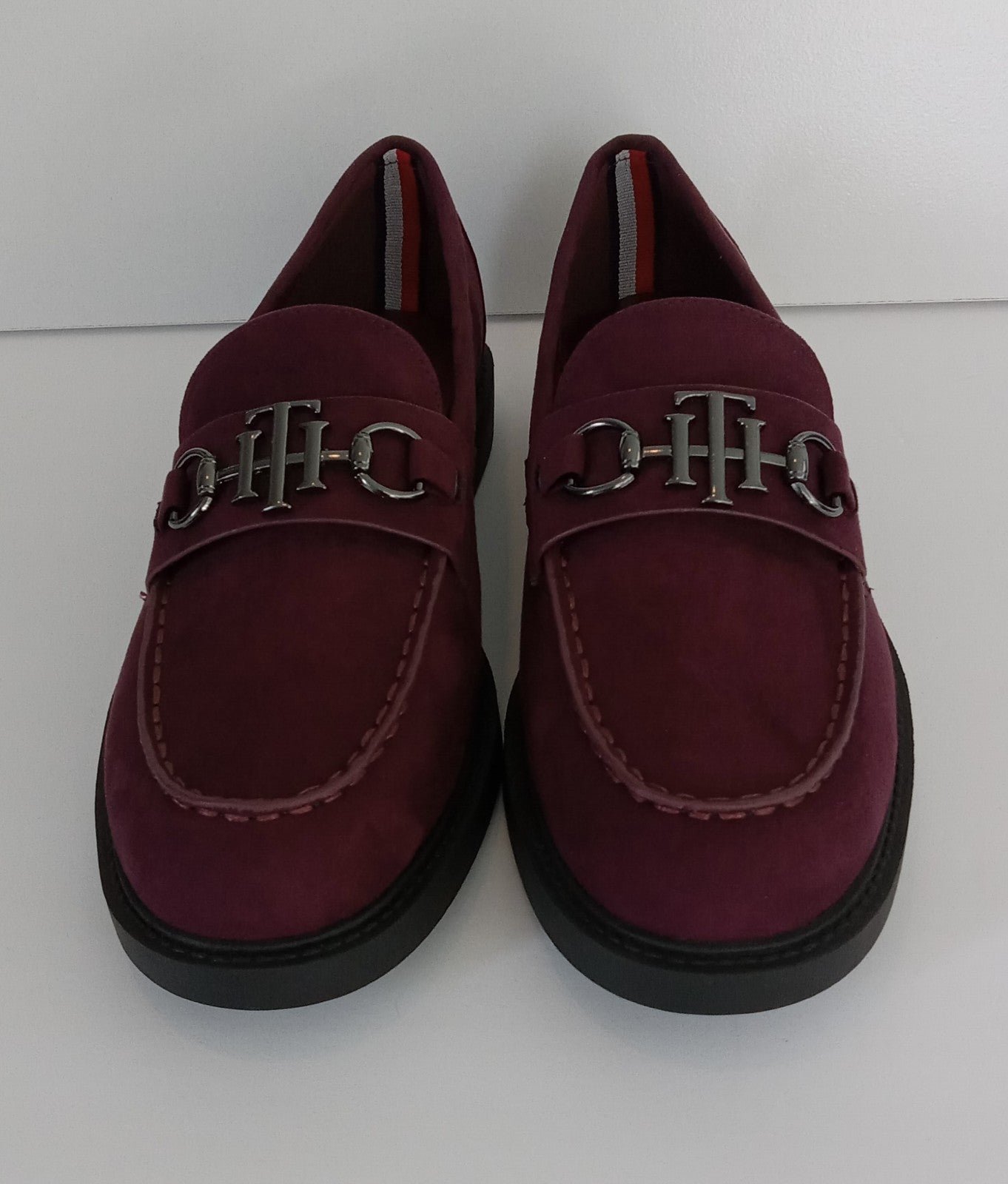 TOMMY HILFIGER Women's Trevy2 Burgandy Purple Loafer Flats