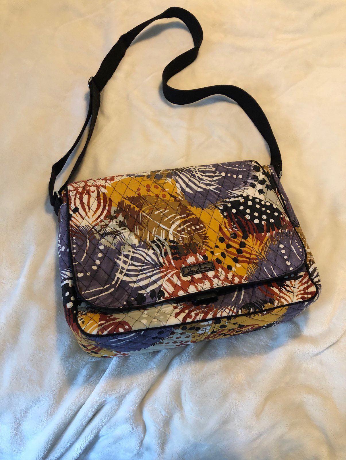 Vera Bradley crossbody/messanger bag - l