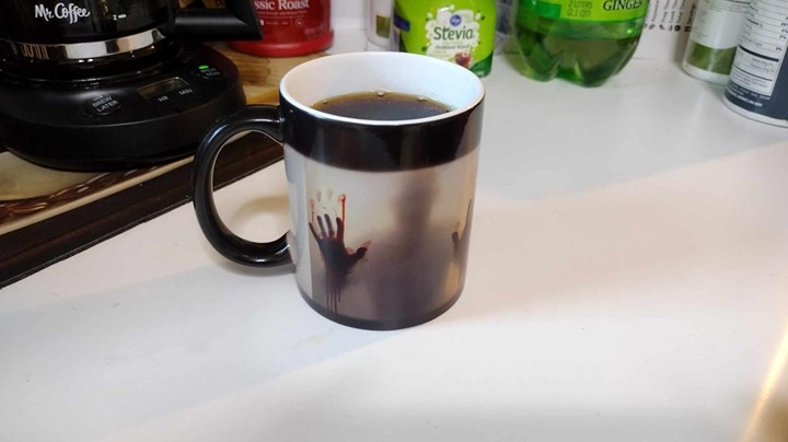Horror Gifts for Men Women Adluts, Halloween Coffee Mug (11oz), Color Changing