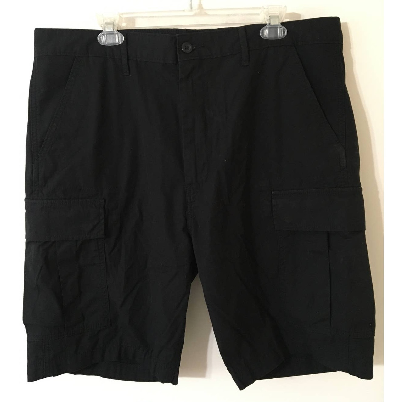 NWOT Levi Strauss & Company Two Horse Brand Waterless Size 38 Black Cargo Shorts