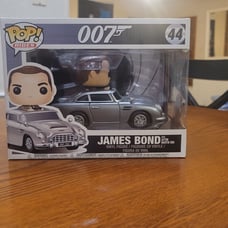 Funko Pop 007 JAMES BOND 44 with Aston Martin