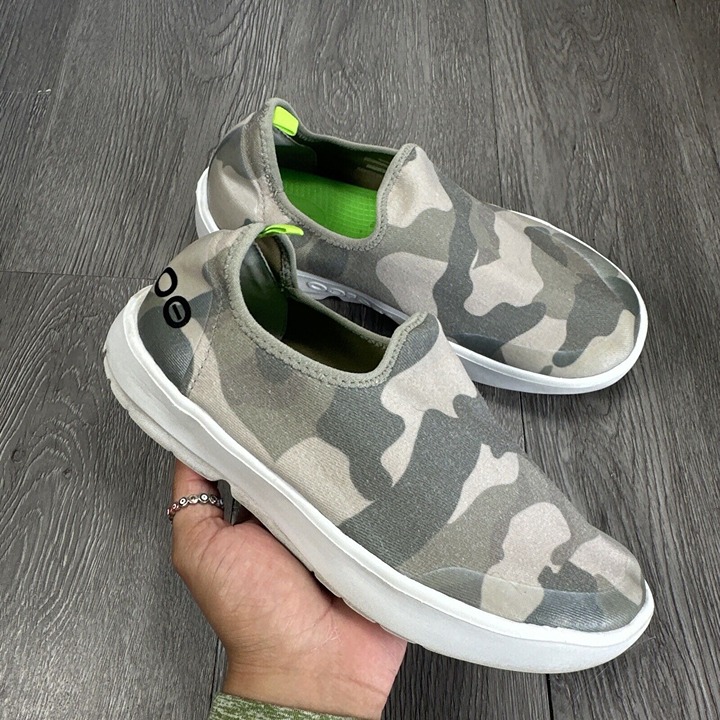 Oofos OOmg Eezee Women Size 8.5 Shoes White Green Camo Low Top Comfort Sneakers