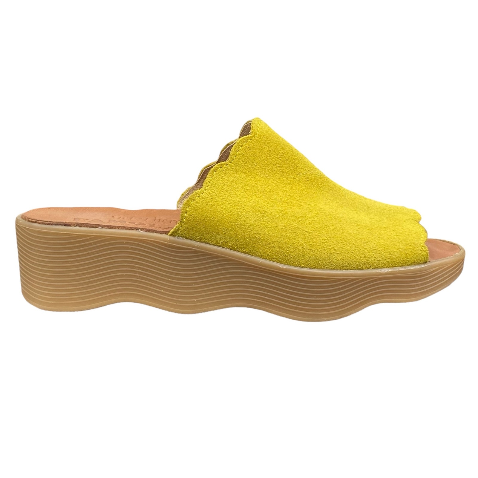 Famolare Women’s Slide Over Yellow Suede Slip On Sandal Size US the 7