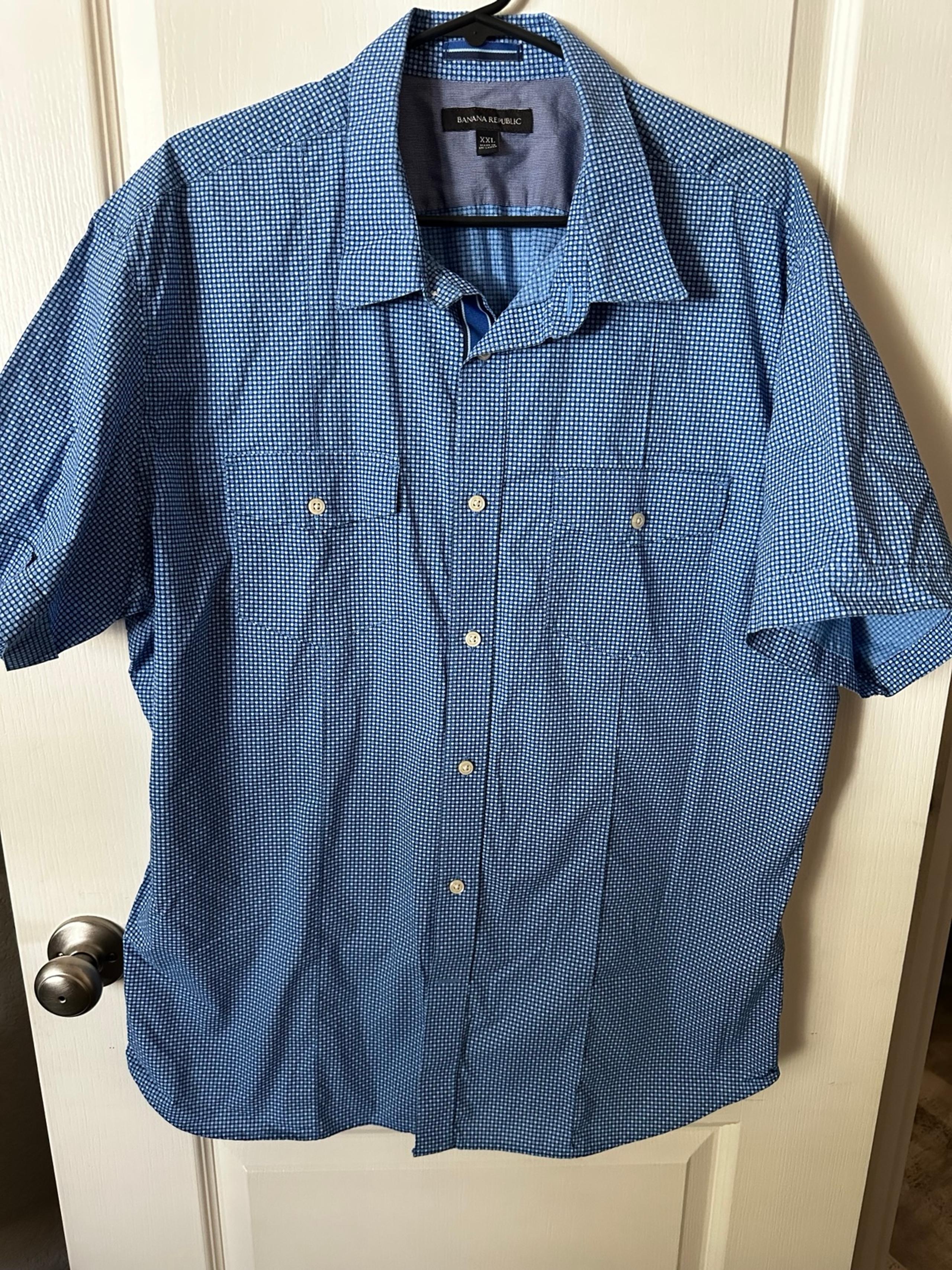 Men’s Banana Republic dress shirt