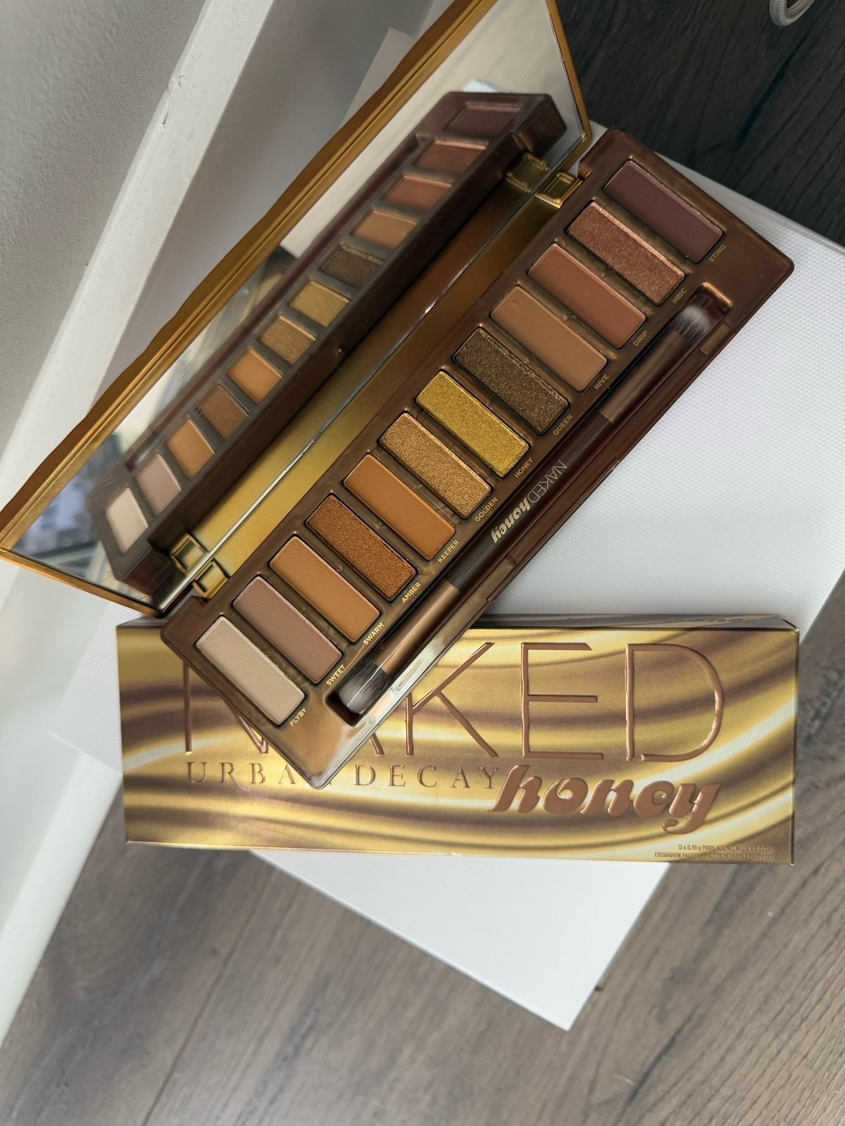 New! Urban Decay Naked Honey Eyeshadow Palette