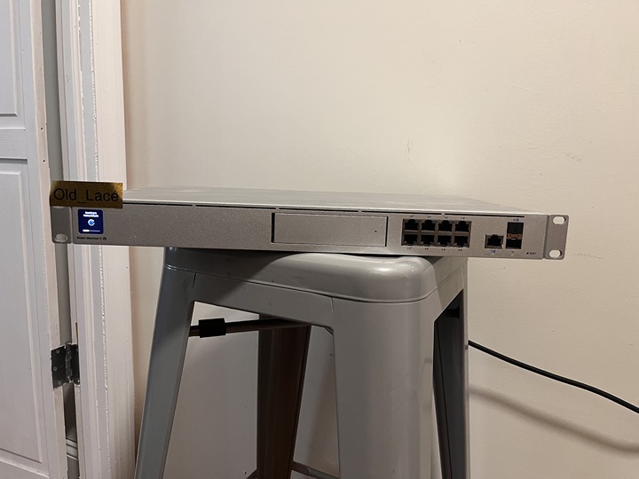 UniFi Dream Machine SE (UDM SE)