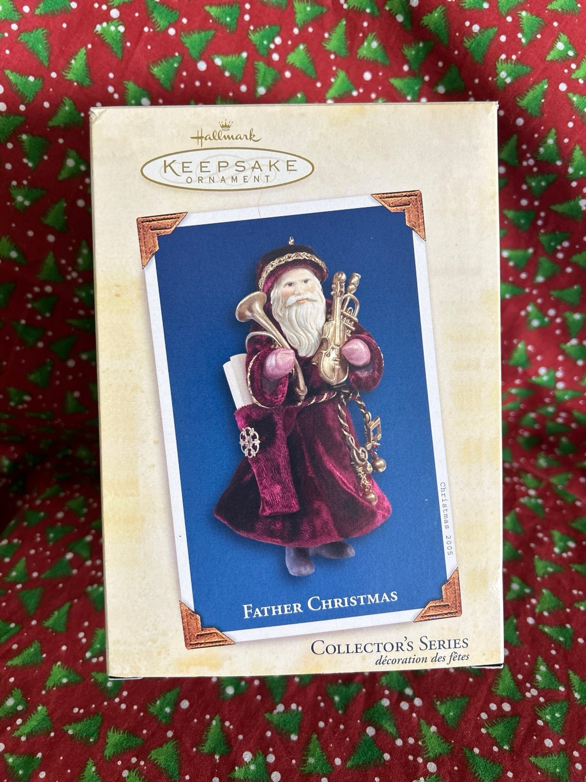 2005 Hallmark Christmas Ornament - Father Christmas -2nd in Series