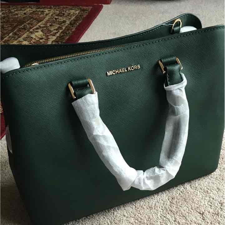 Michael Kors Selma Medium Satchel (Moss)