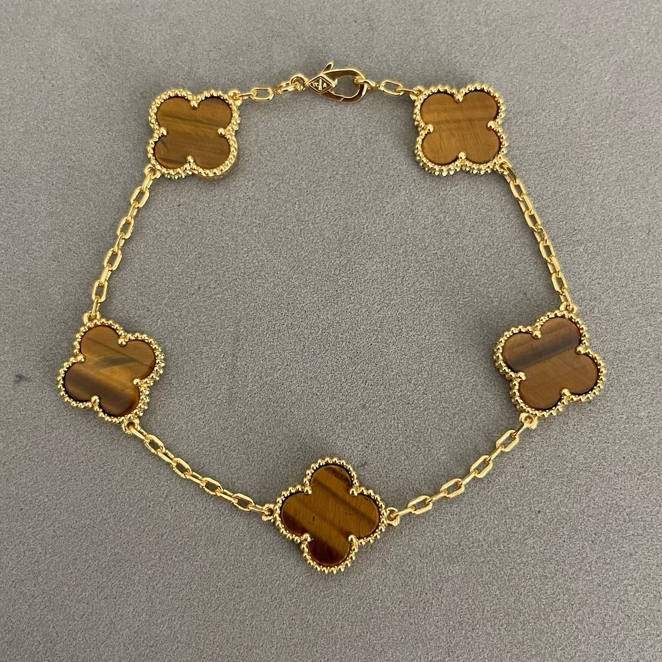 15mm Clover Bracelet 18k gold plated tiger eye