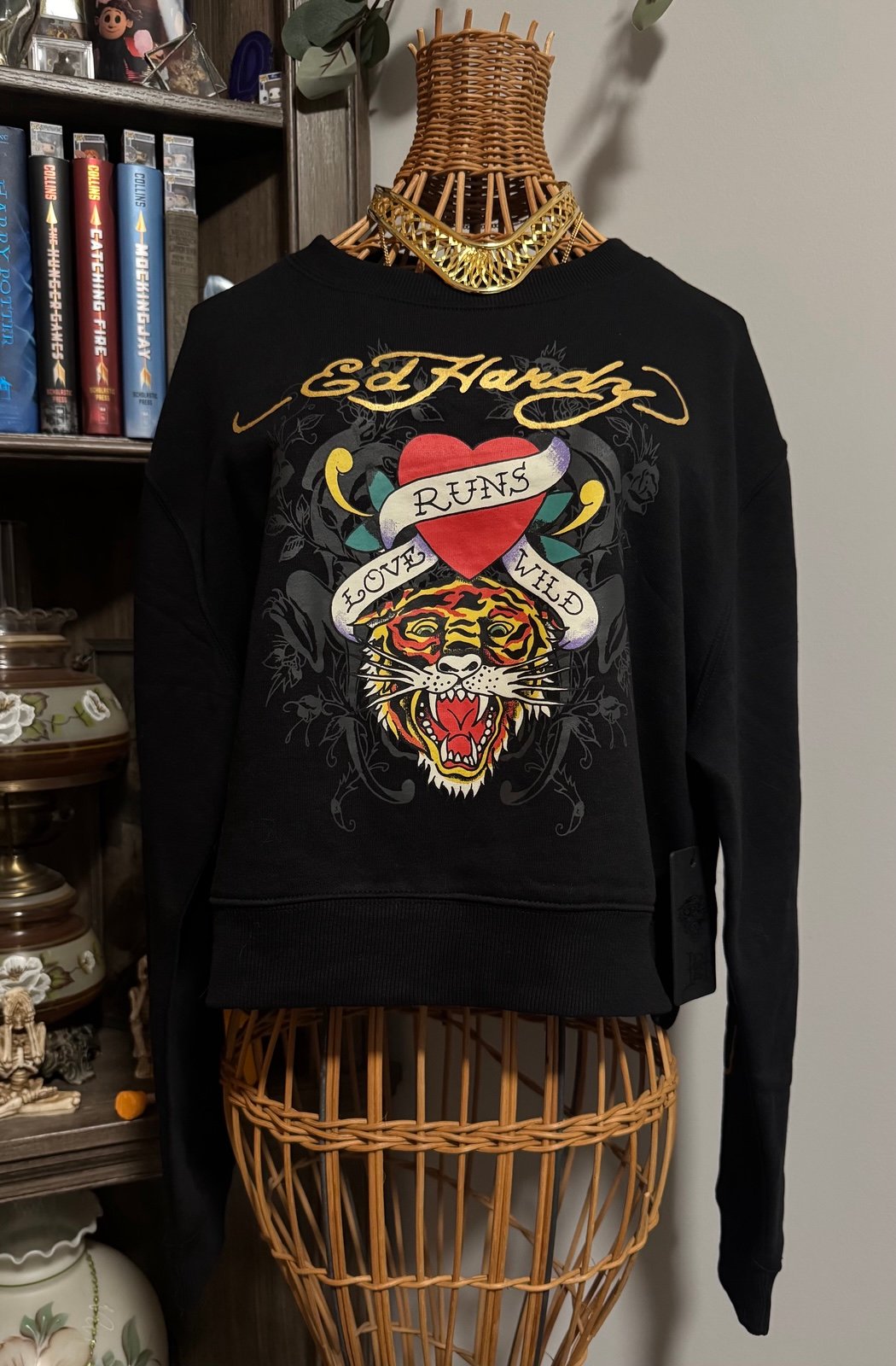 Ed Hardy Crew Neck Cropped Sweatshirt Brand New NWT Sz Large L