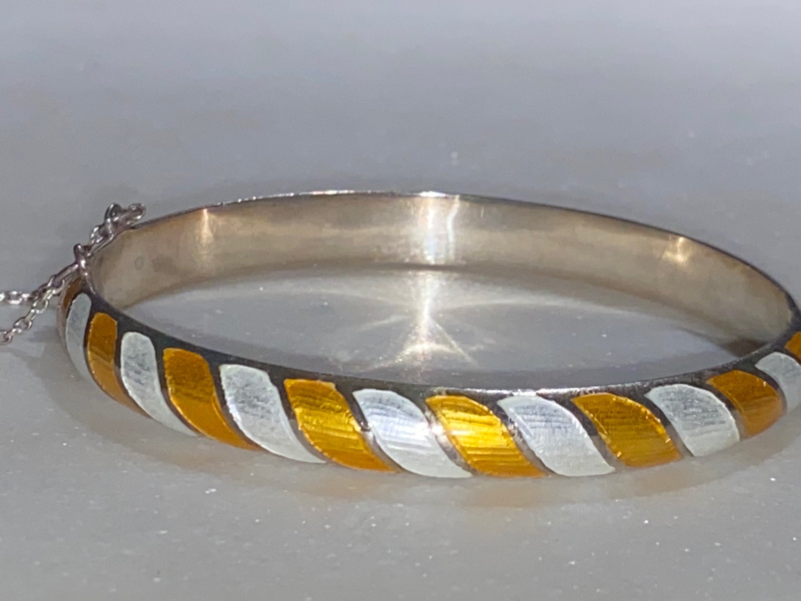 Gold White Siam Enamel Bangle