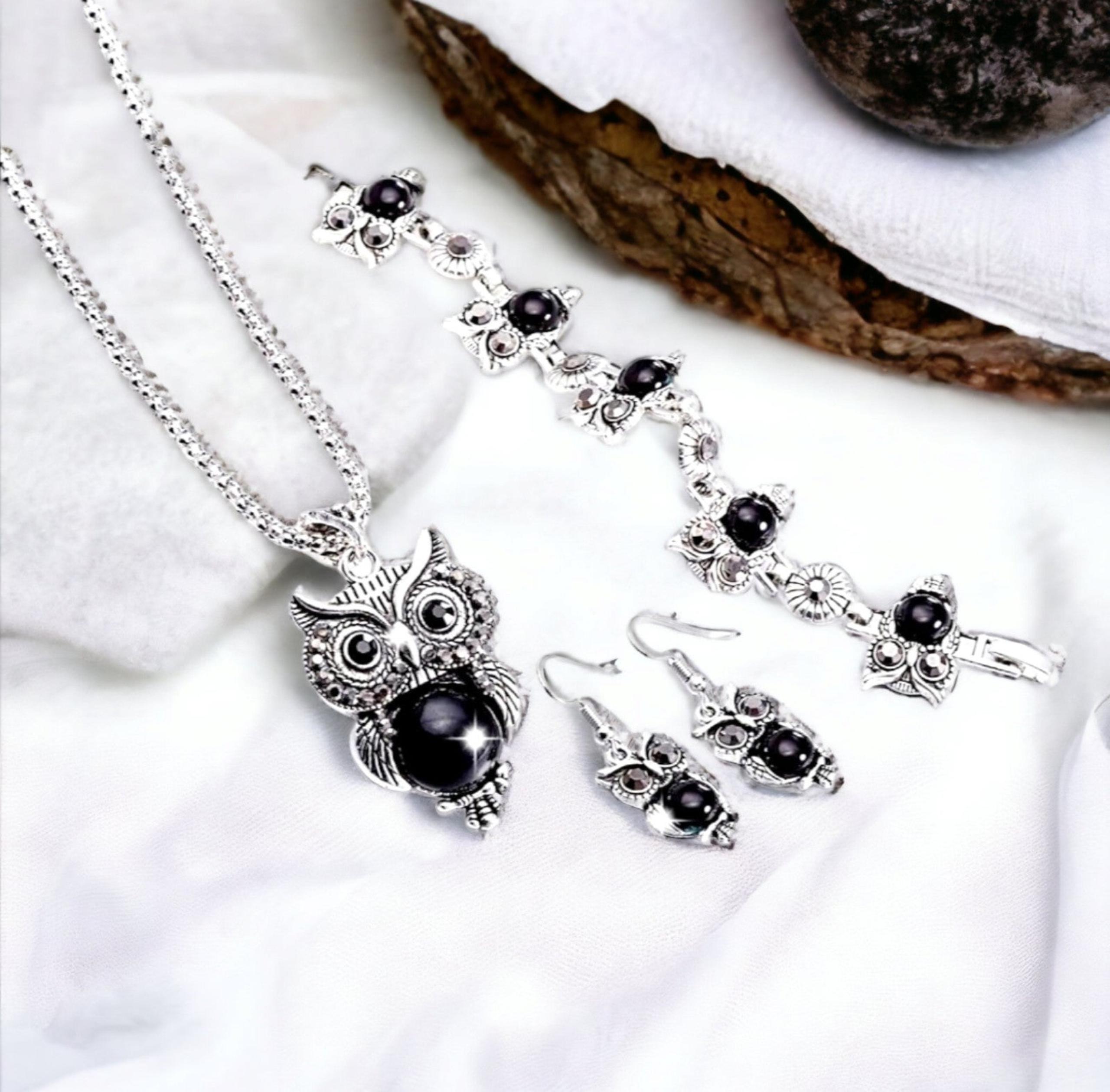 #1583 Silver plated black crystal owl necklace earring Bracelet set