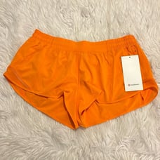 Lululemon Hotty Hots LR Short 2.5” Lined, Lit Orange, Size 14