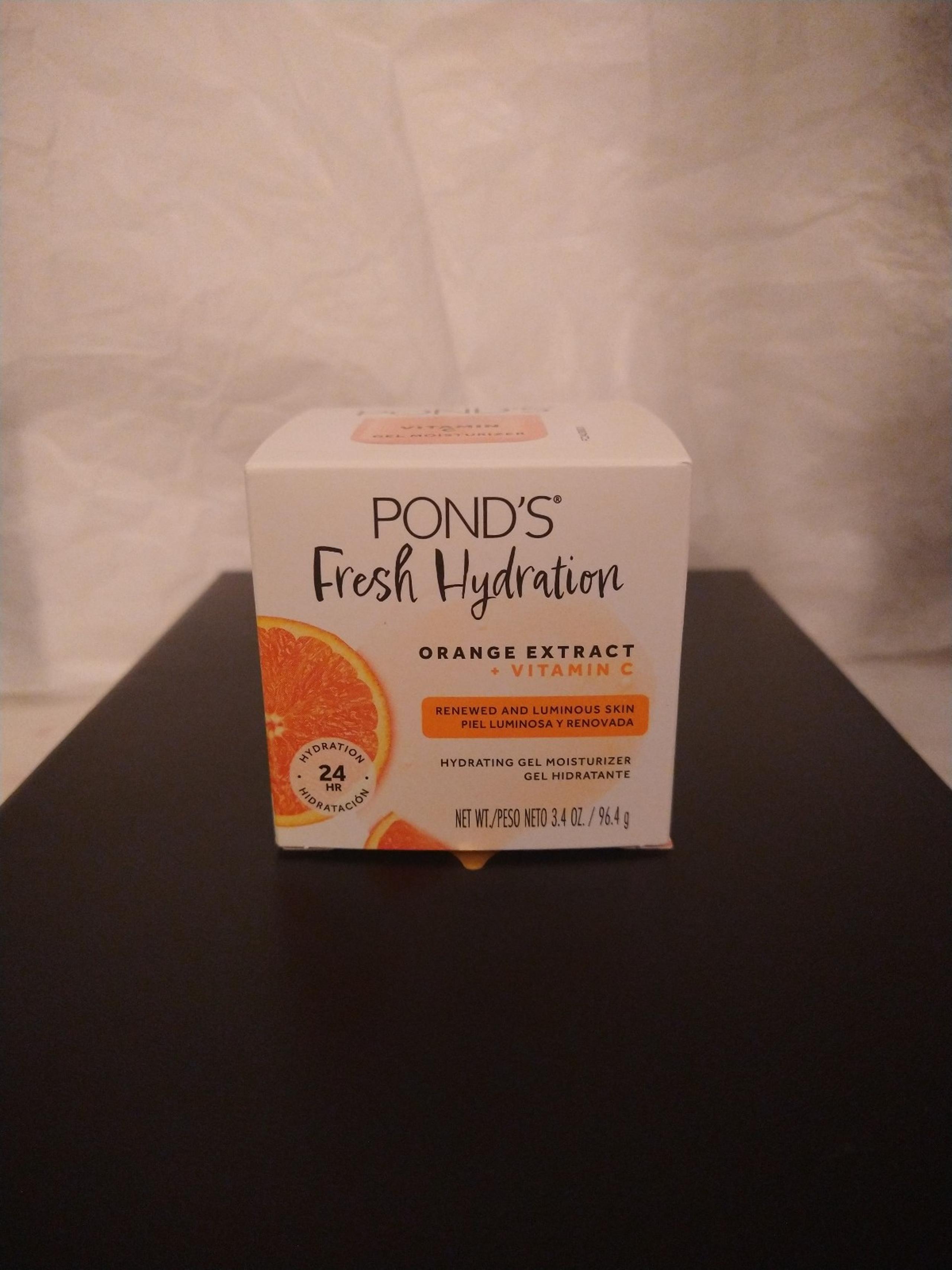 Pond's Orange Extract+ Vitamin C Moisturizer
