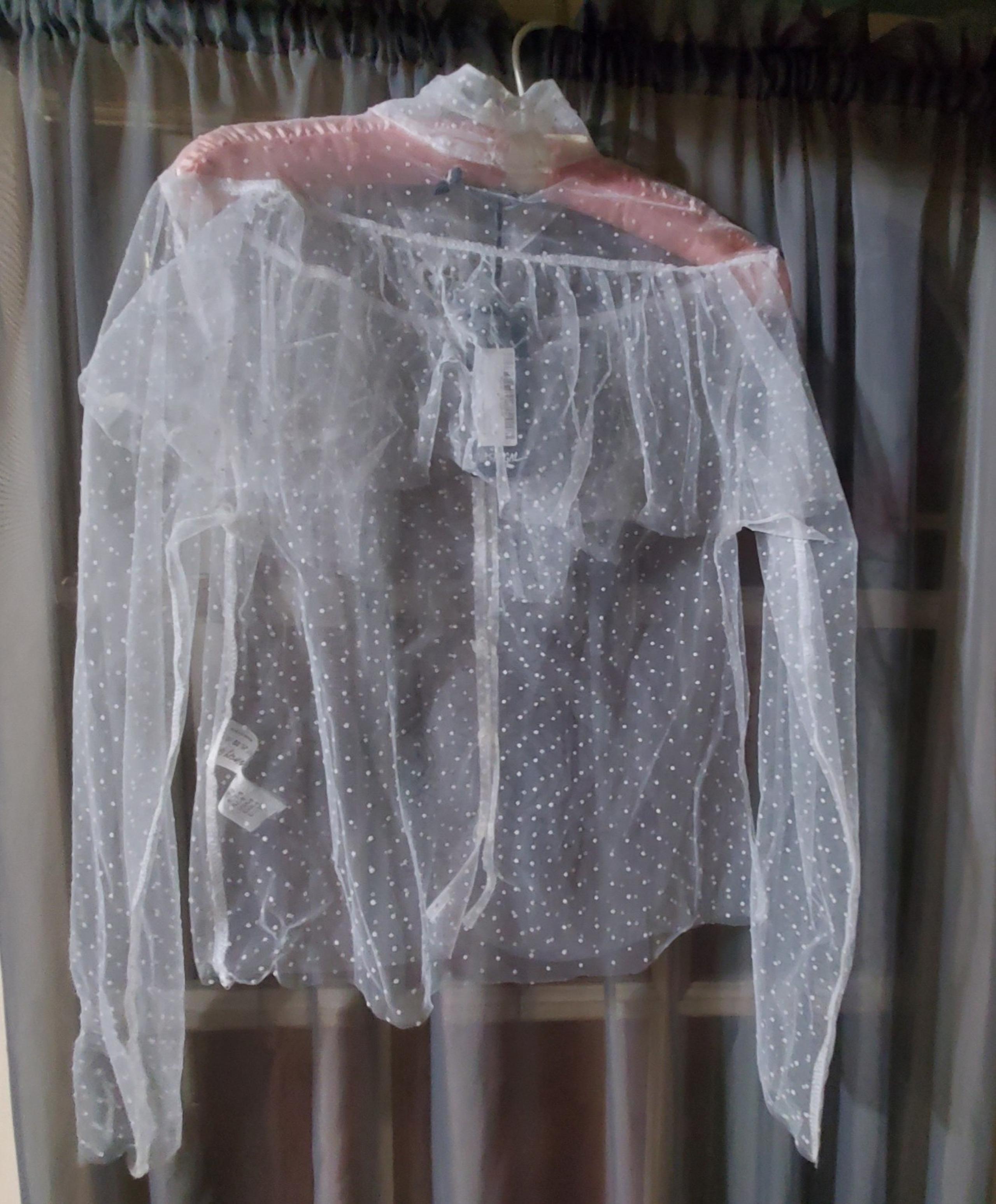 Nasty Gal Cream Sheer Dobby Frill High Neck Blouse Sz 4 Pearl Button Up Ruffle