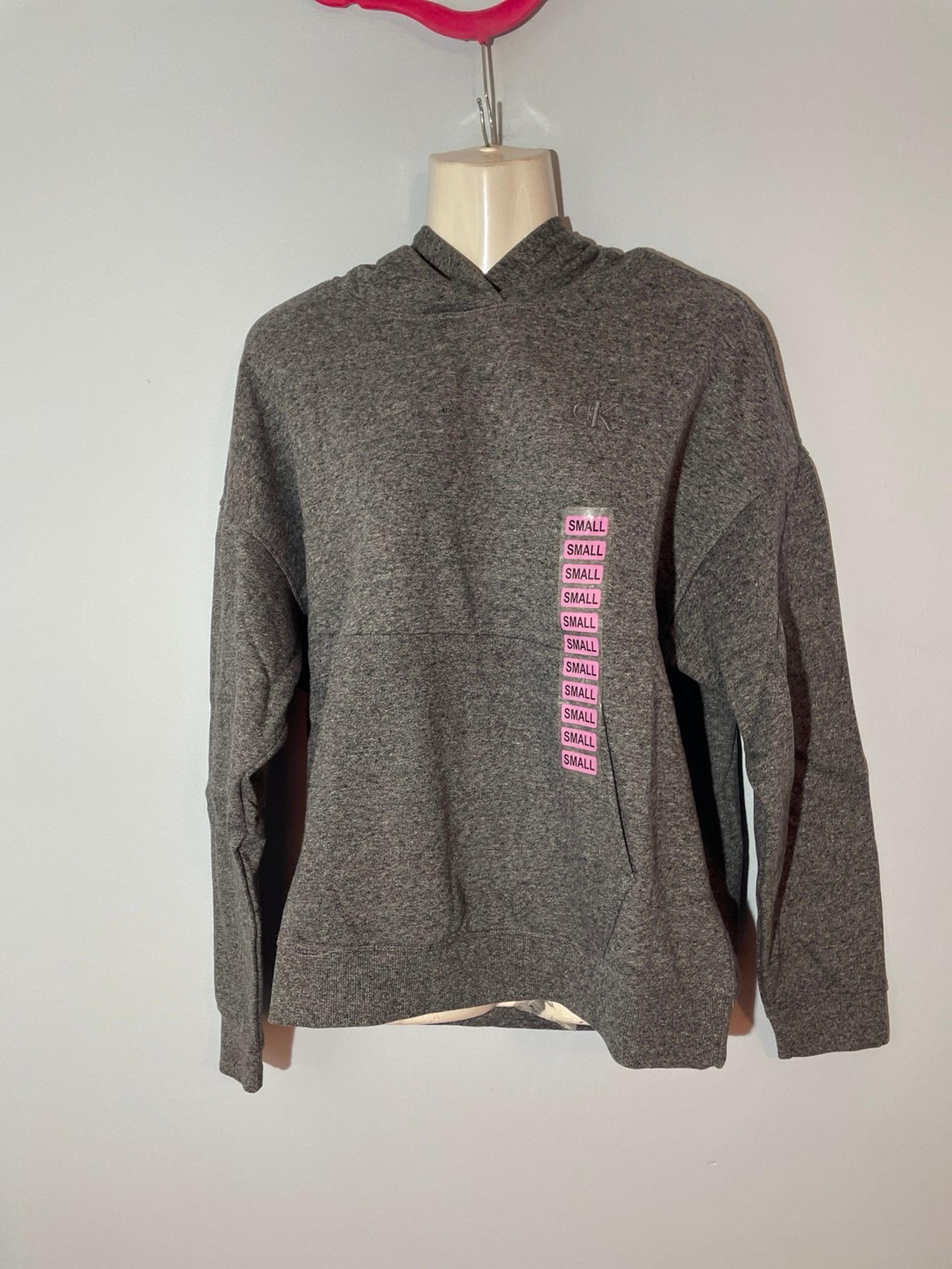 Calvin Klein Women’s Small Pullover Hooded Sweater   Color B4R(gray)