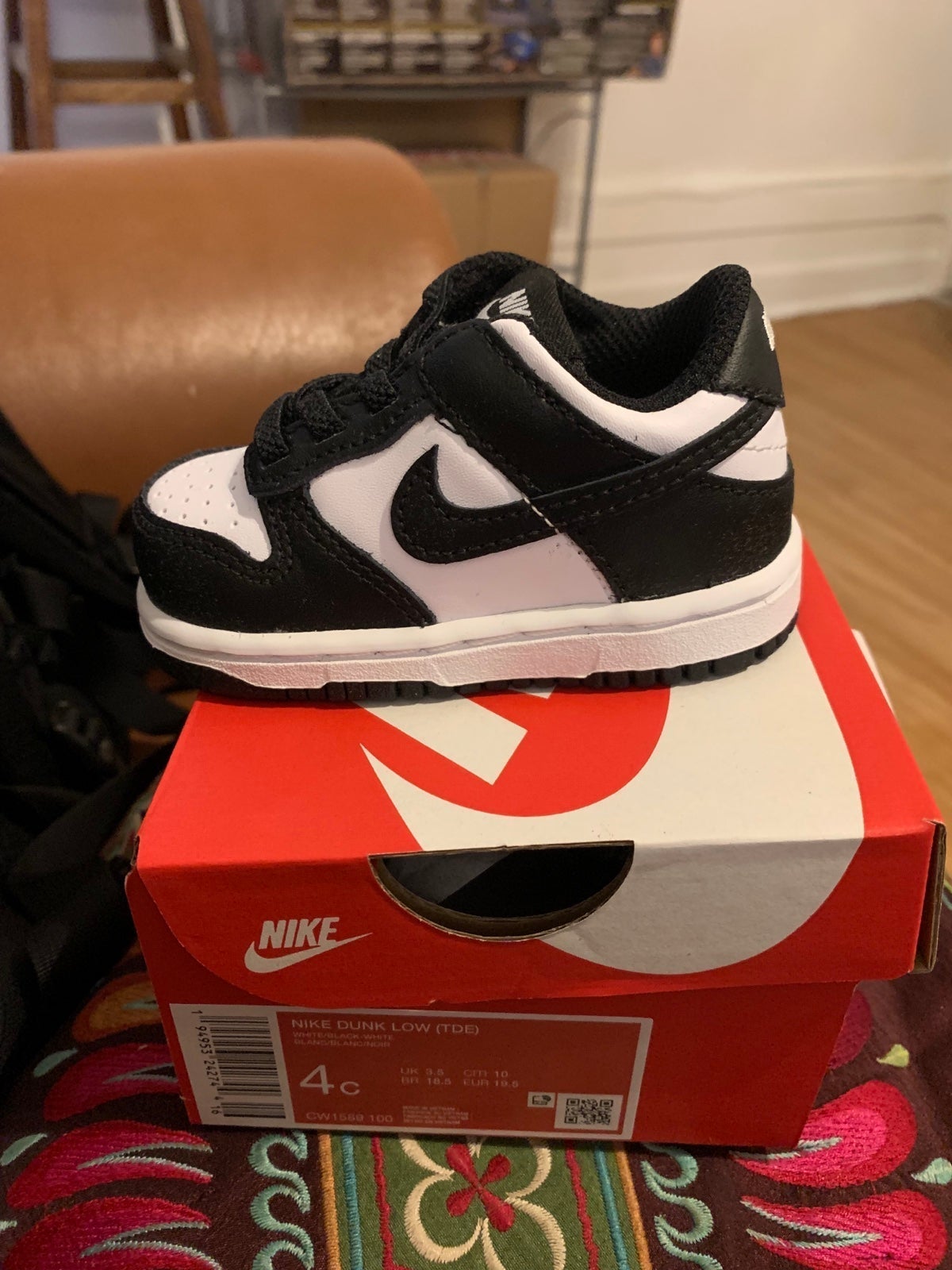 Nike Dunk Low panda (sz 4c toddler)