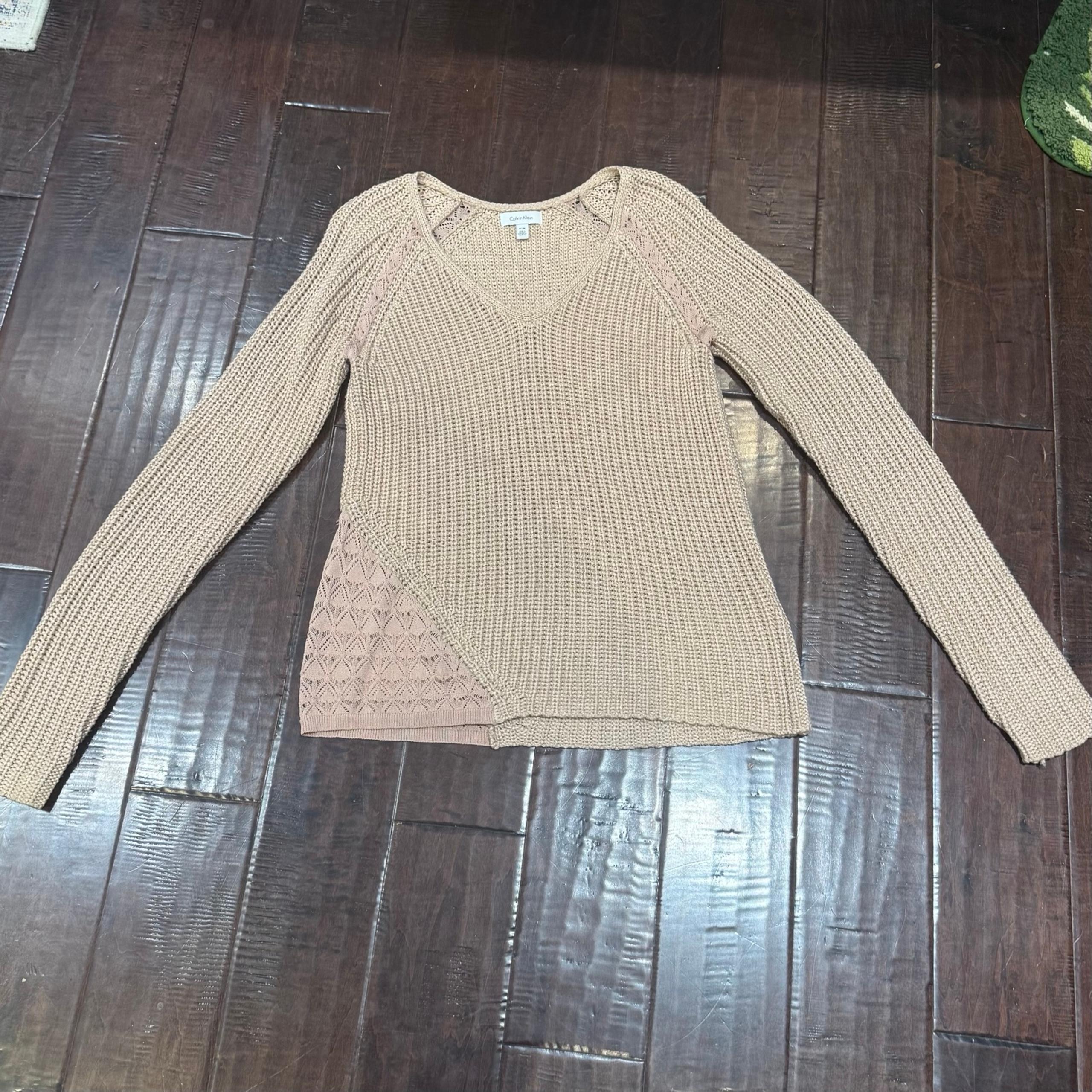 Calvin Klein sweater M
