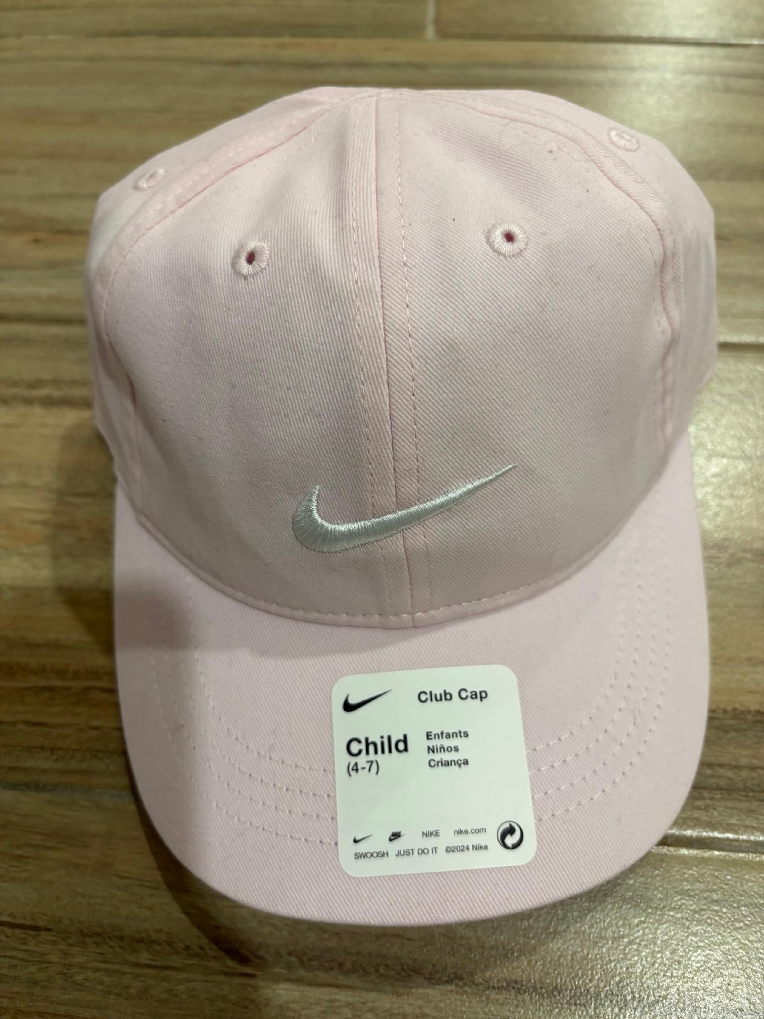 New girls Nike basketball adjustable cap pink color size 4-7