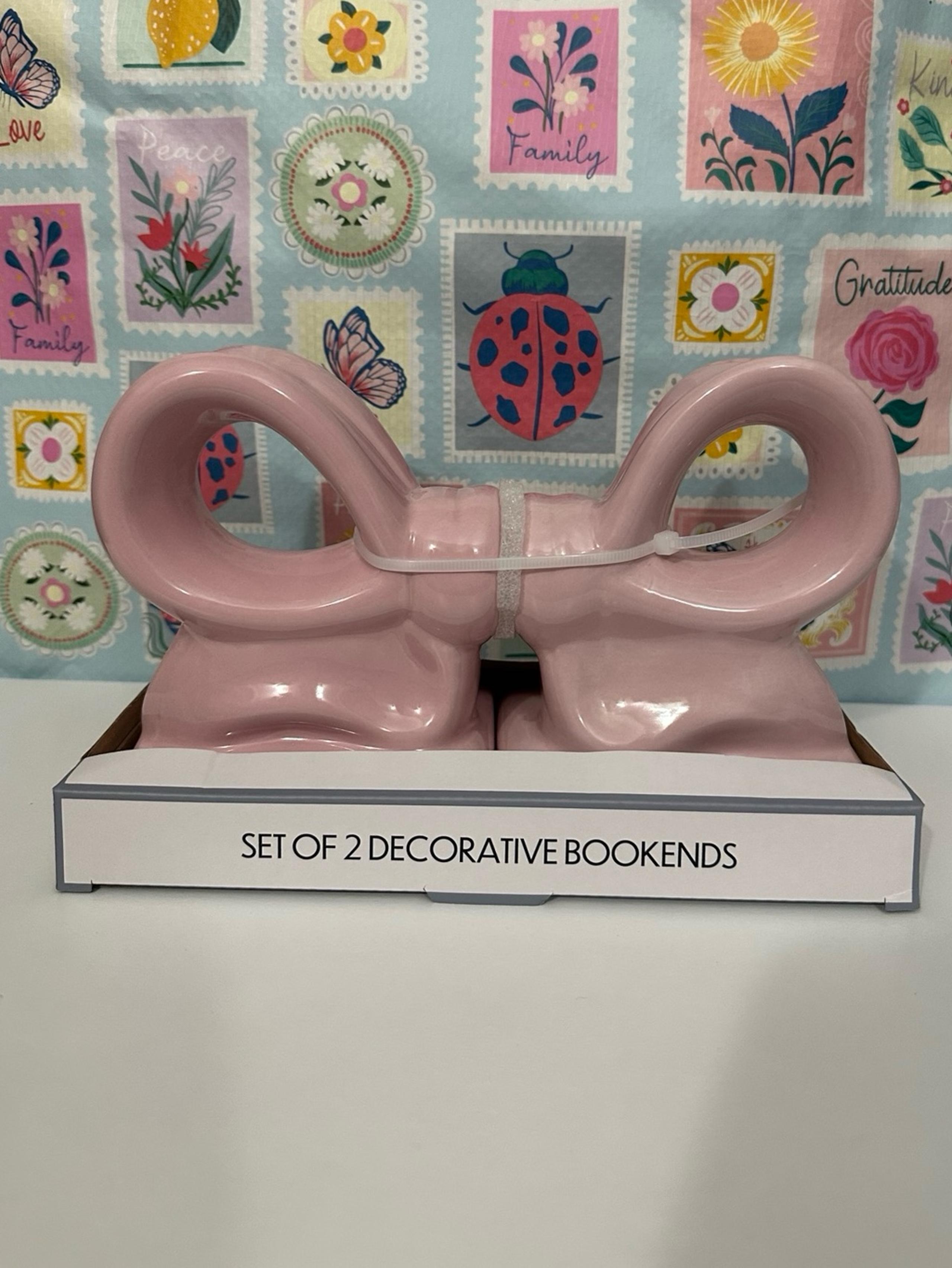 Pink Bow Decorative Bookends