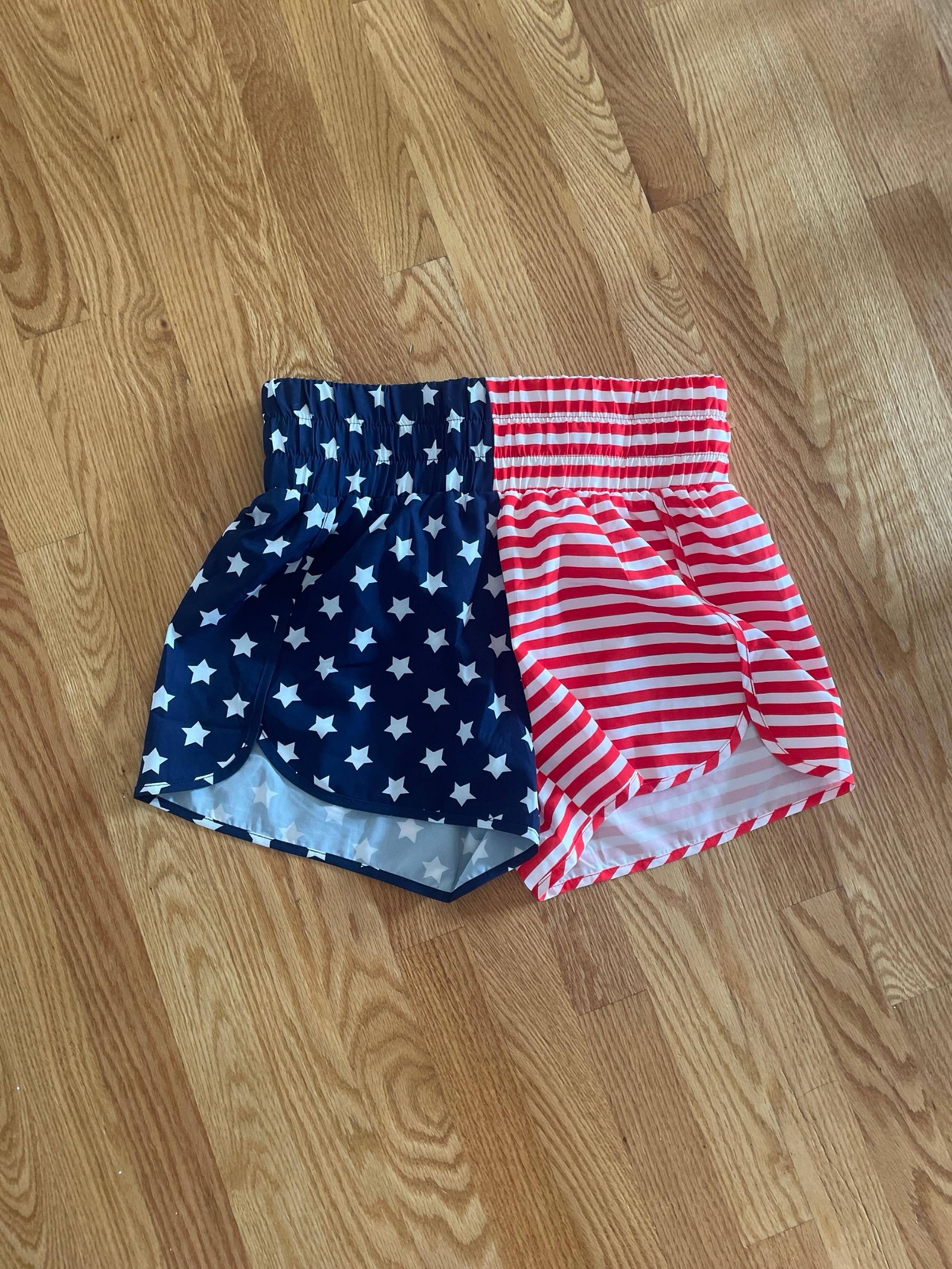 Athletic shorts